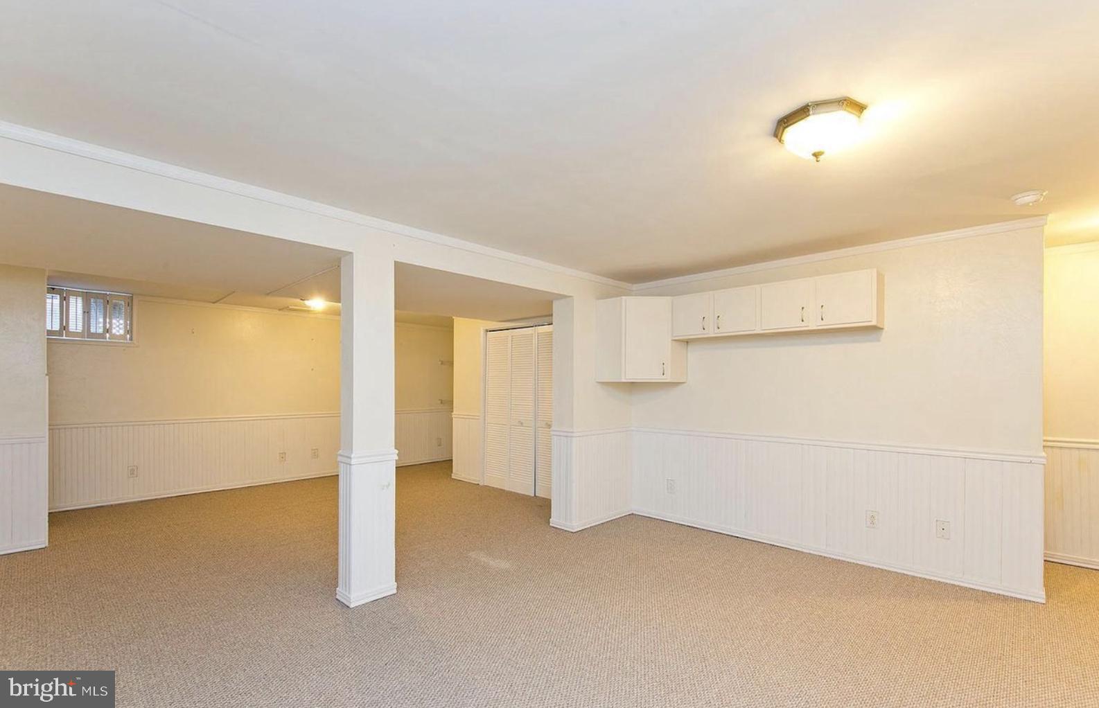 LEXINGTON COURT - Residential Lease