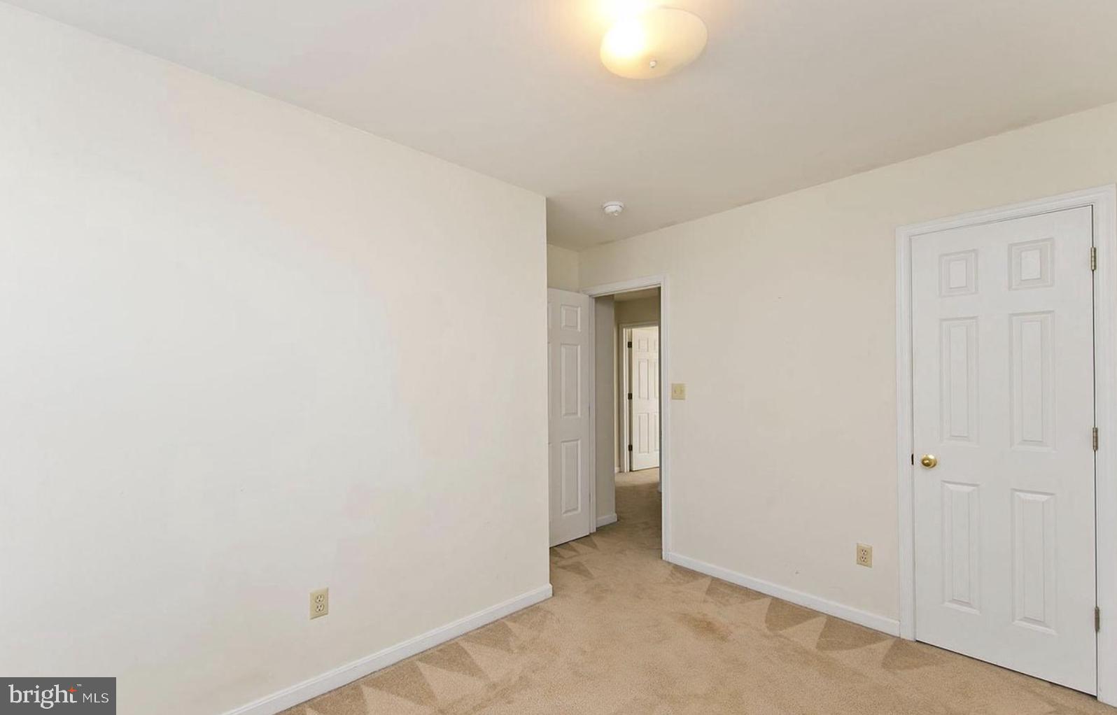 LEXINGTON COURT - Residential Lease