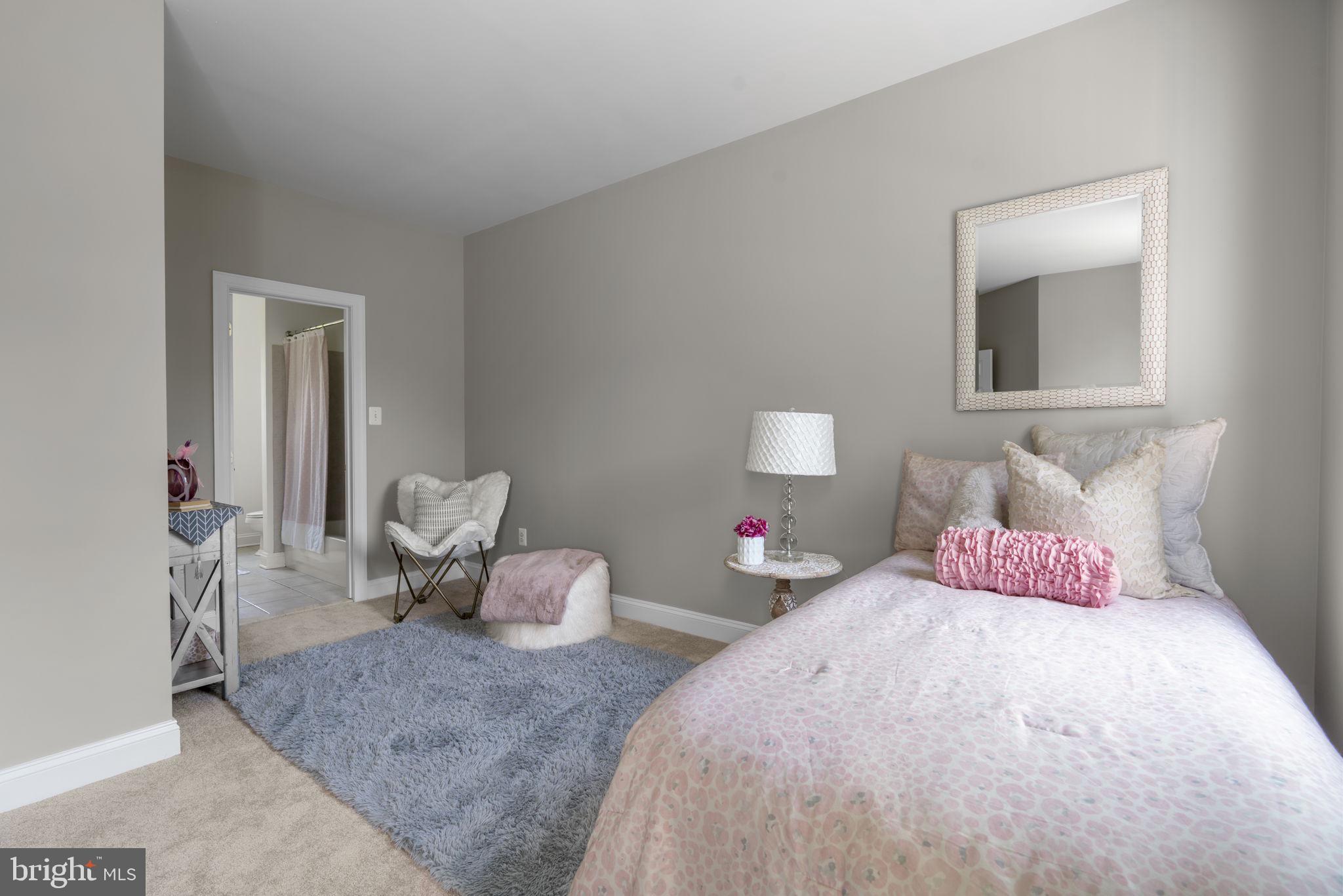 WOODLAND ESTATES - Residential