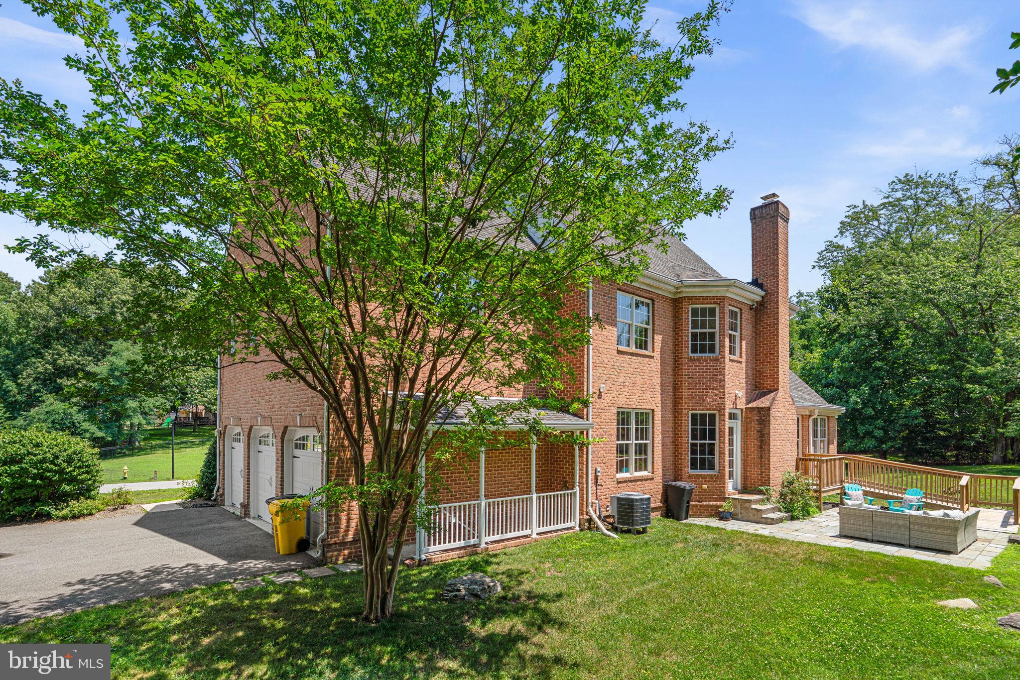 WOODLAND ESTATES - Residential