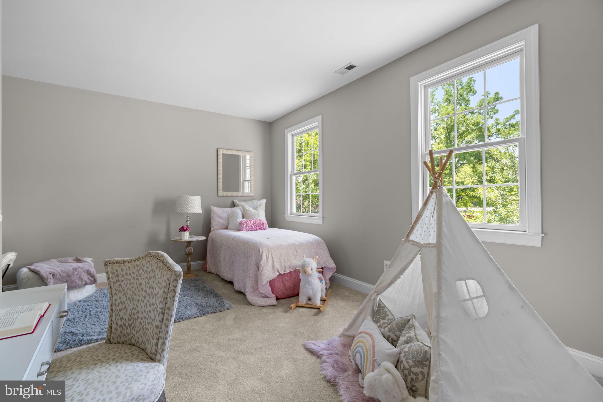 WOODLAND ESTATES - Residential