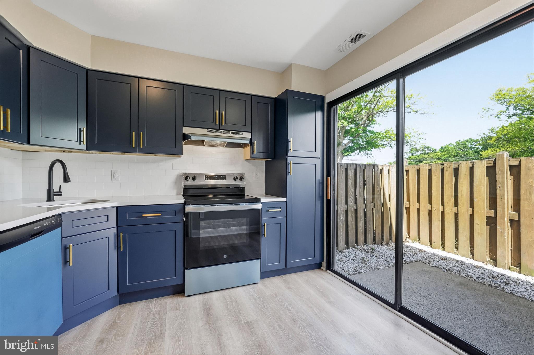 CENTENNIAL RIDGE - Residential