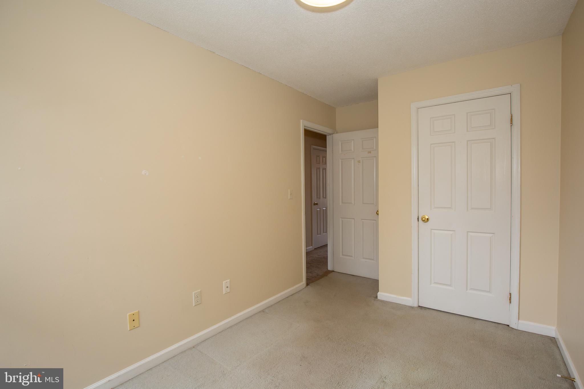 WILLOW BROOK - Residential Lease