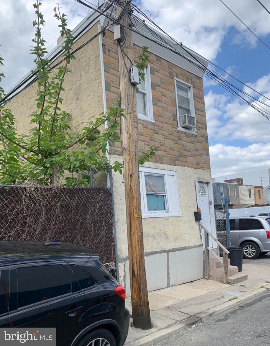 PORT RICHMOND - Residential