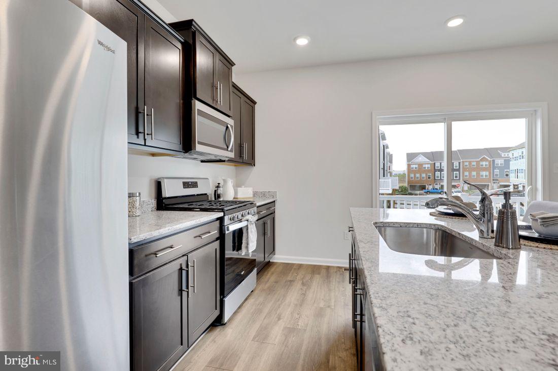 MAGNOLIA LANDING - Residential