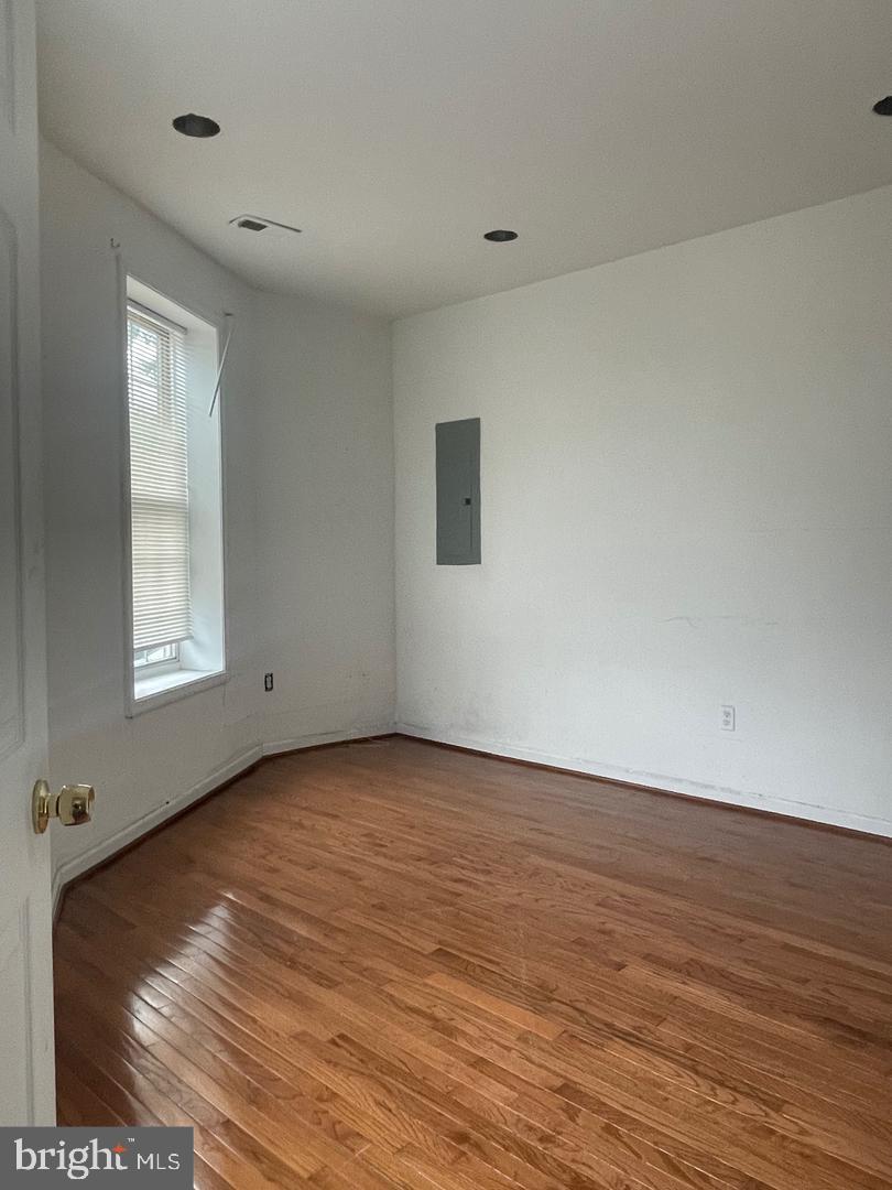 ECKINGTON - Commercial Sale