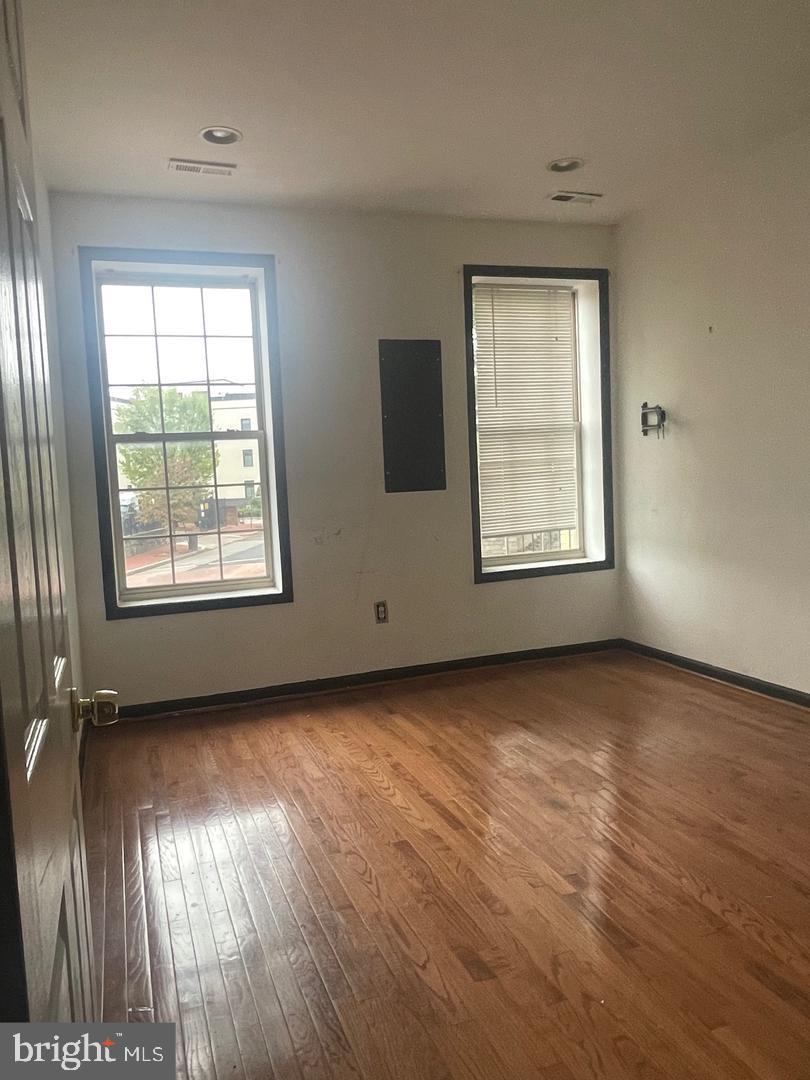 ECKINGTON - Commercial Sale