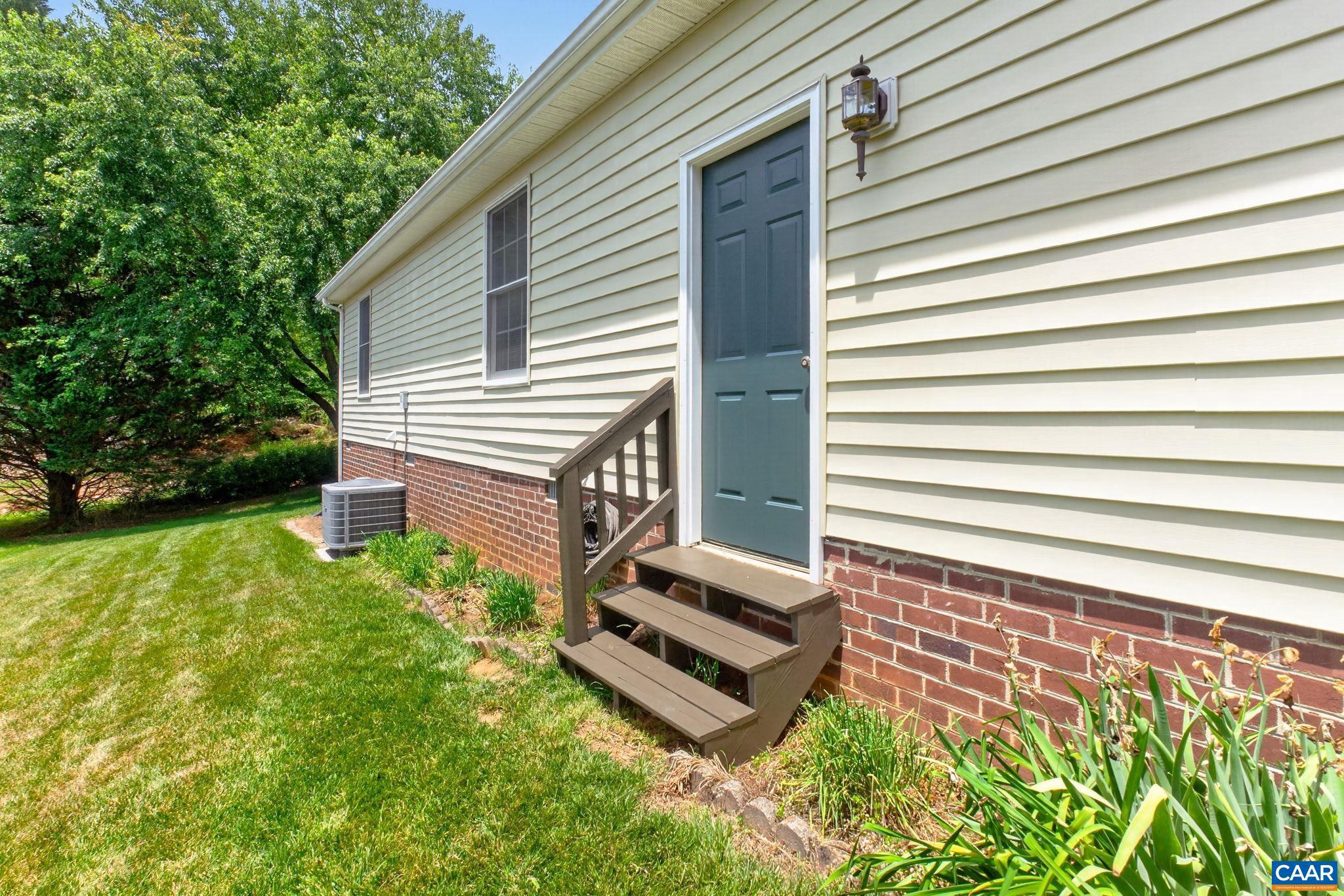 REDFIELDS - Residential