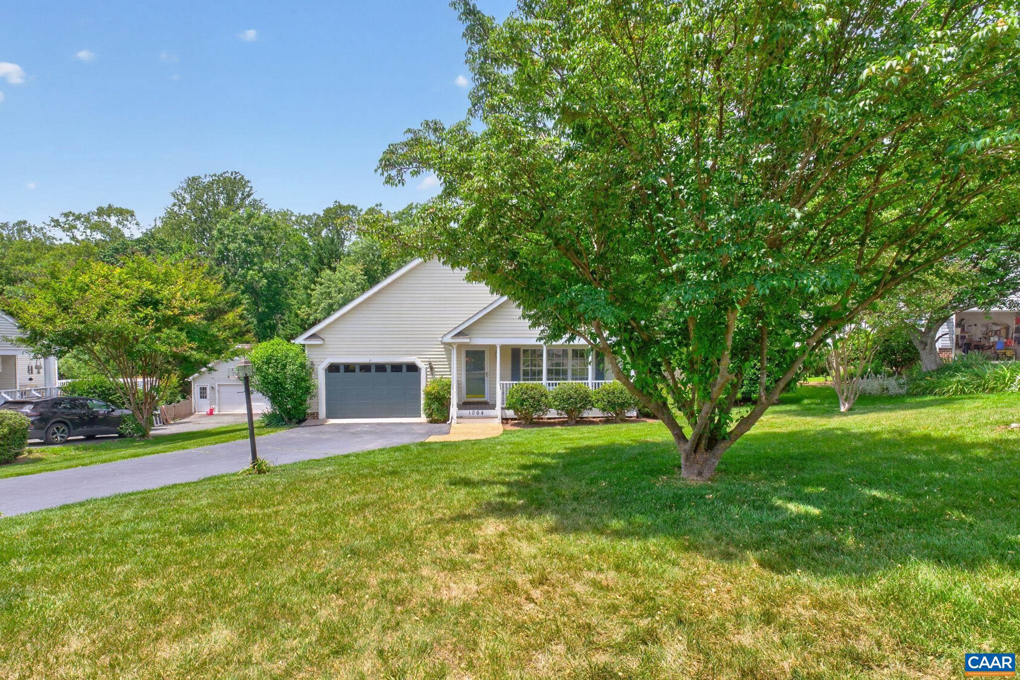 REDFIELDS - Residential