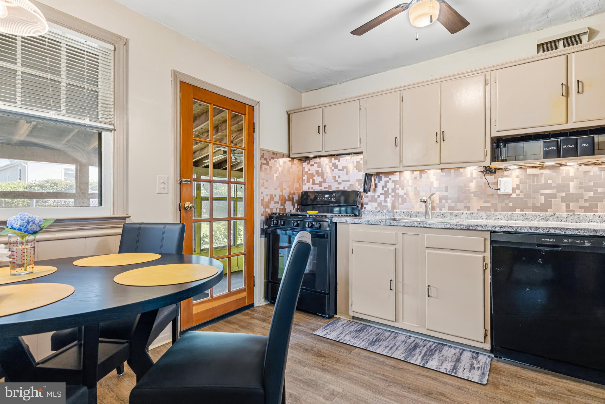 WILLOW RIDGE - Residential
