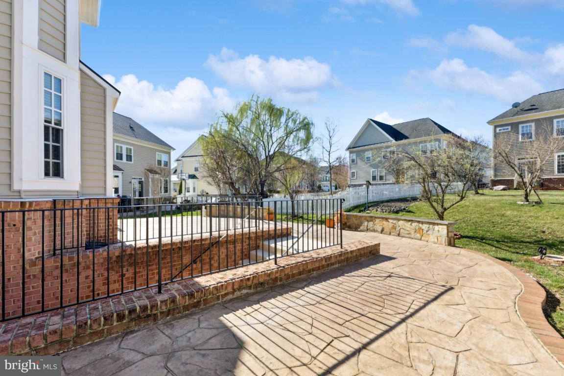 NEW BRISTOW VILLAGE - Residential