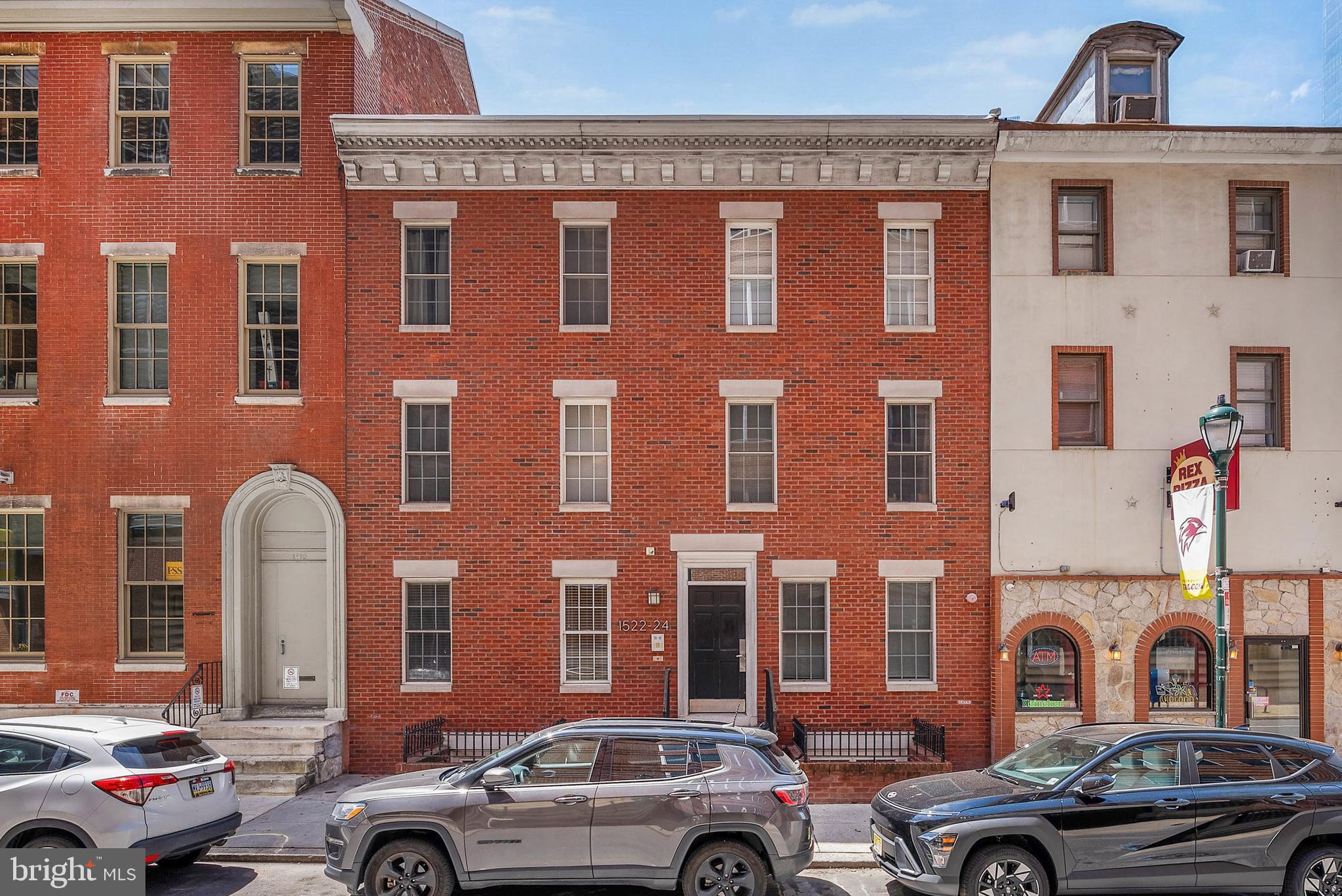 LOGAN SQUARE - Residential