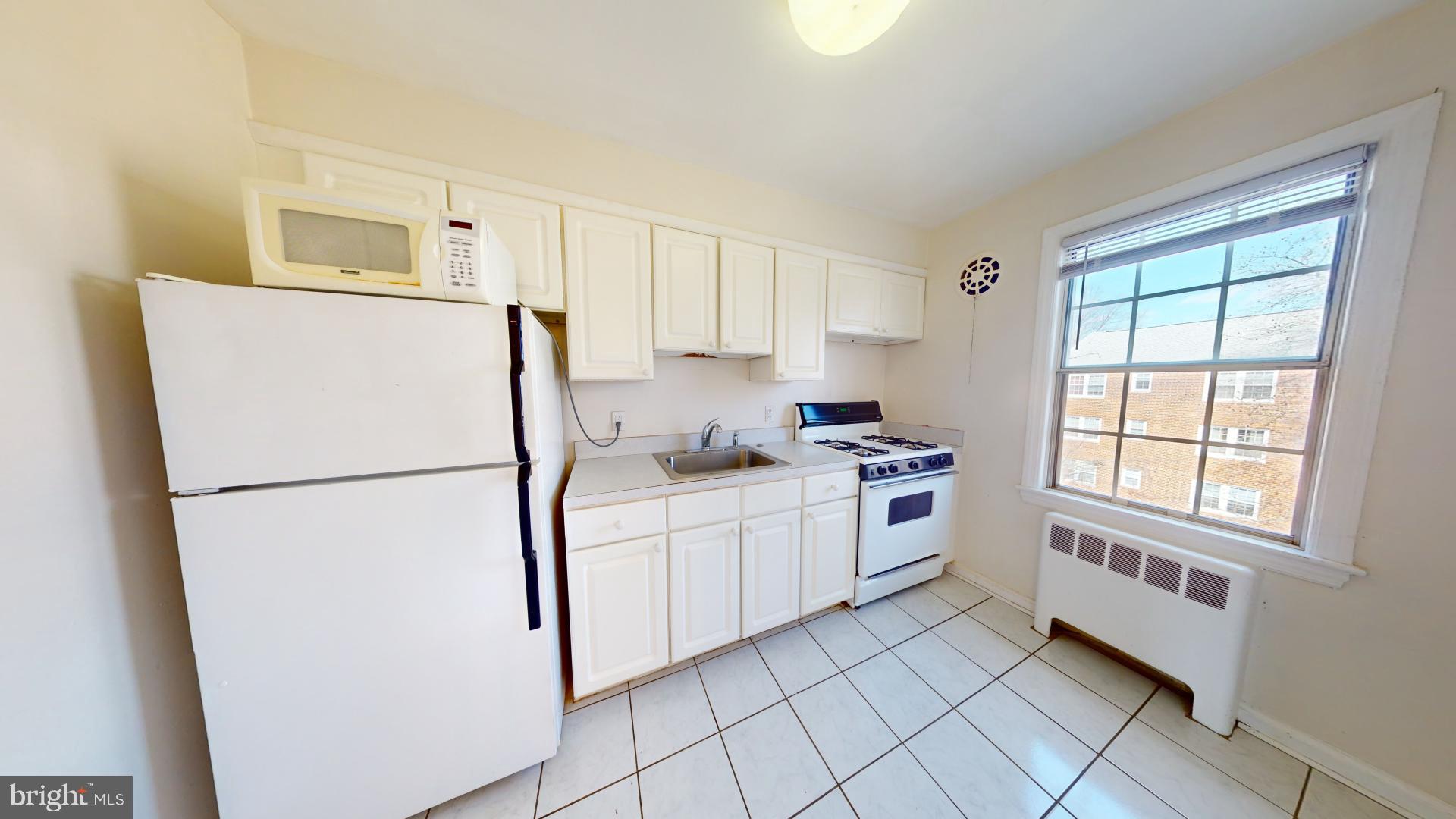 BELLE VIEW CONDOMINIUMS - Residential Lease