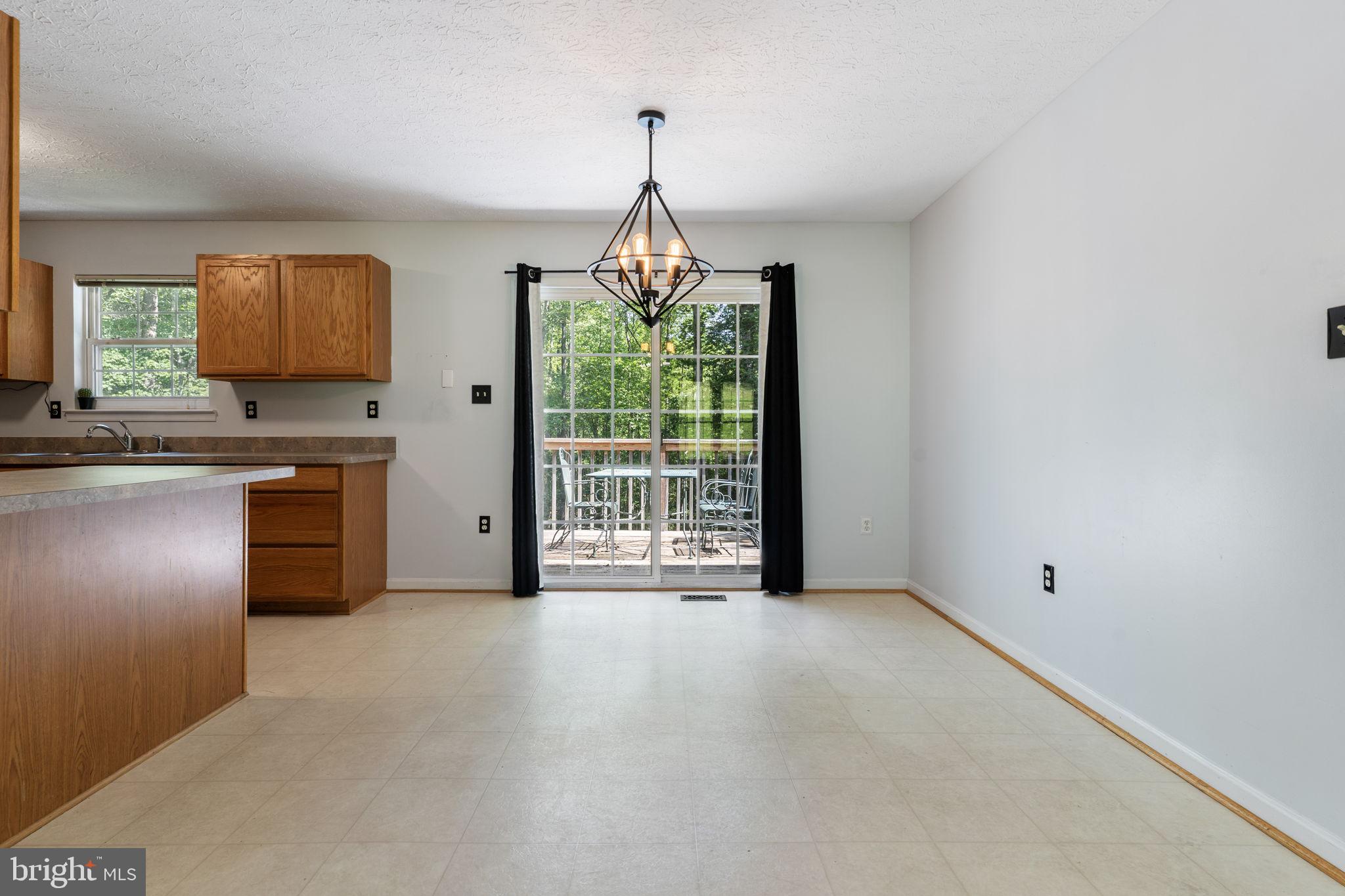 BEVERLY ESTATES - Residential