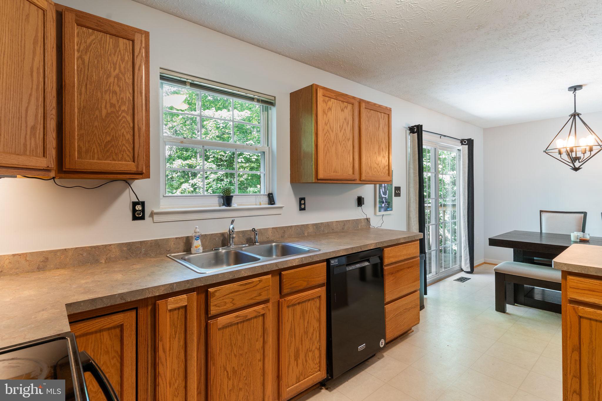 BEVERLY ESTATES - Residential