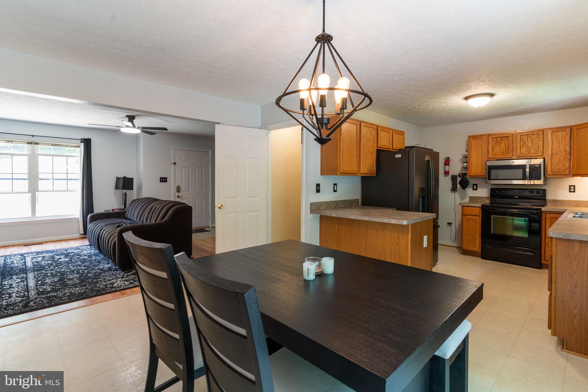 BEVERLY ESTATES - Residential