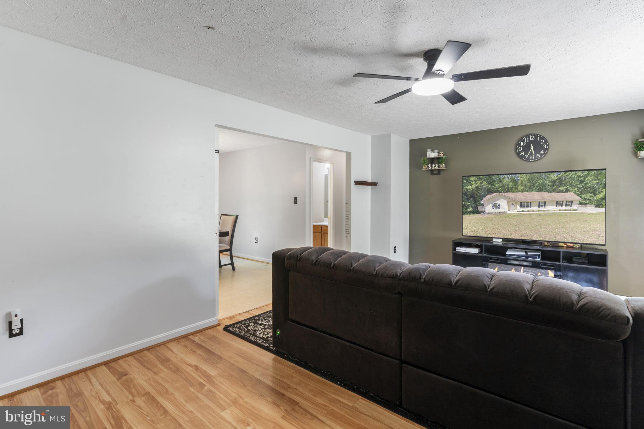 BEVERLY ESTATES - Residential