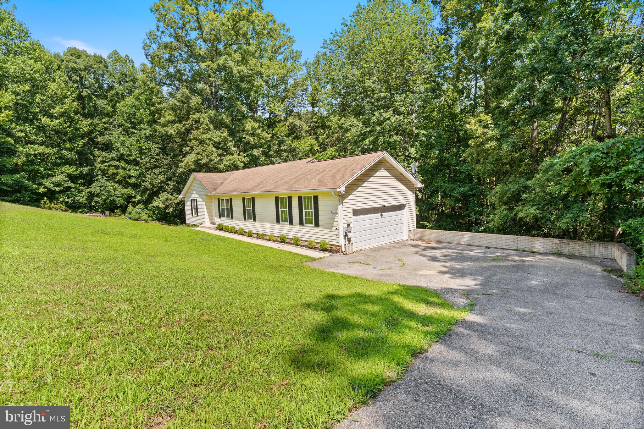 BEVERLY ESTATES - Residential