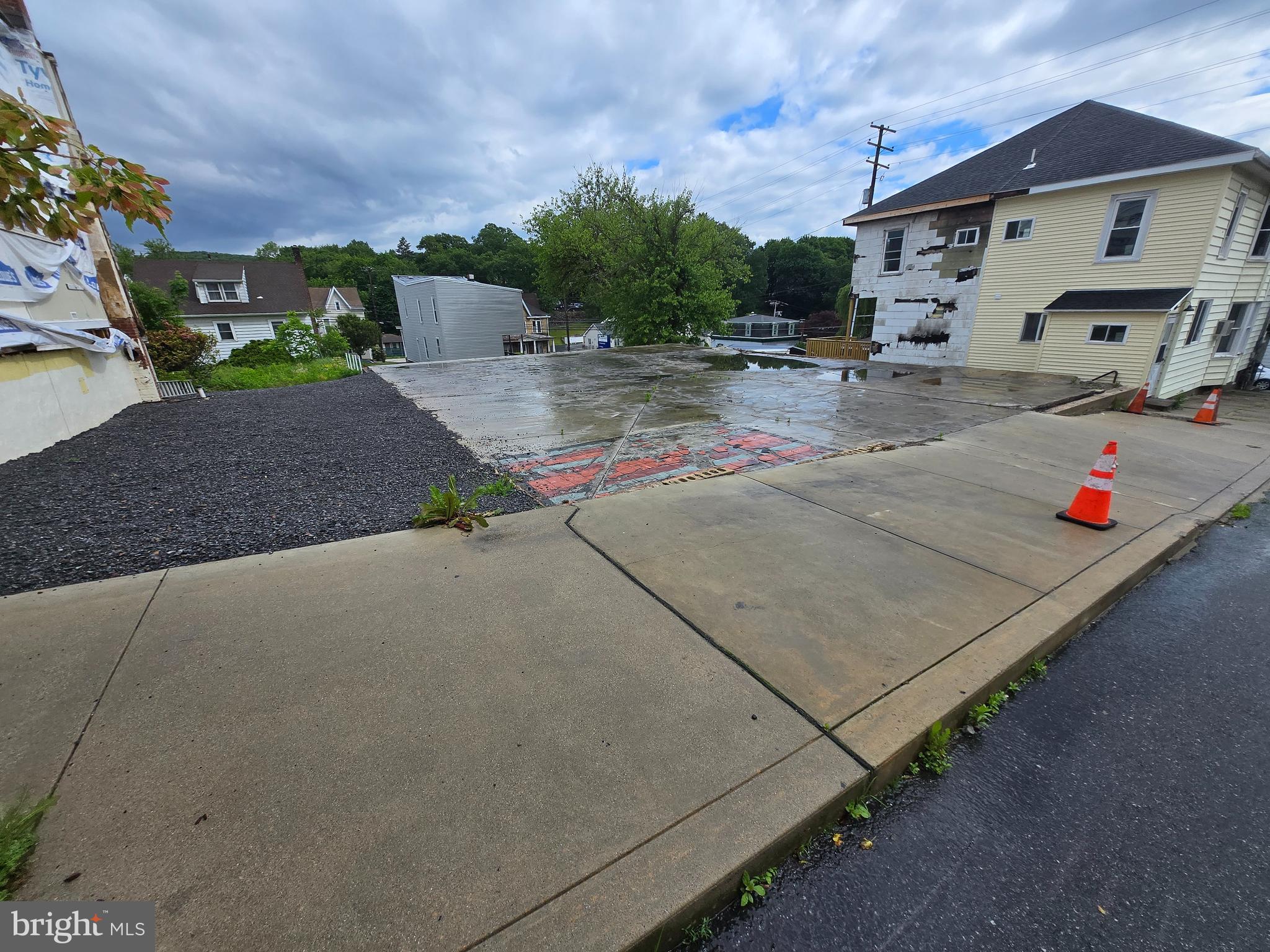 Two vacant lots, zoned R3, just steps from the hospital.  Previous structures on the lots were destroyed in a fire. The homes at 607 and 609 E Market are also for sale.