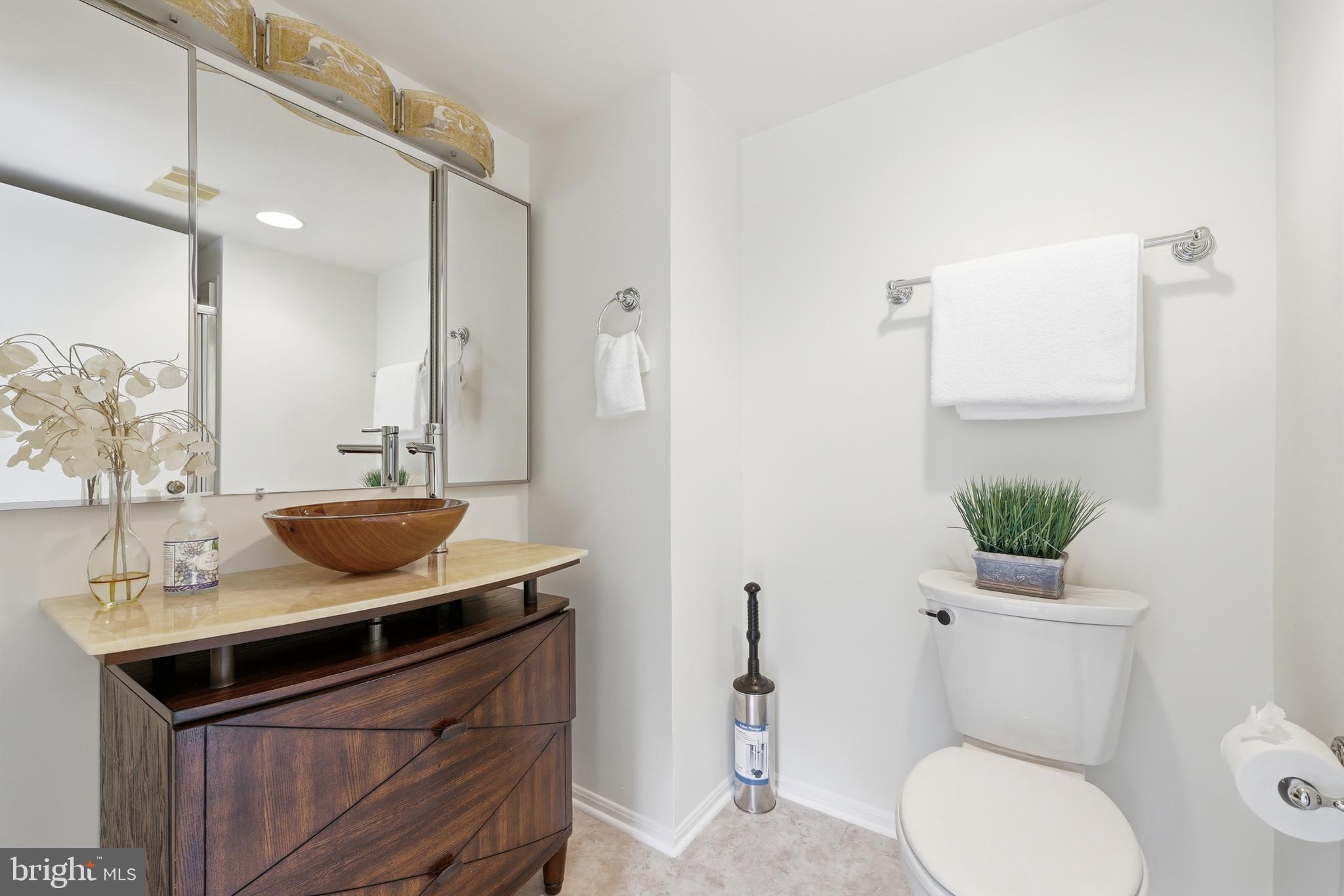 GREENS AT LEISURE WORLD - Residential