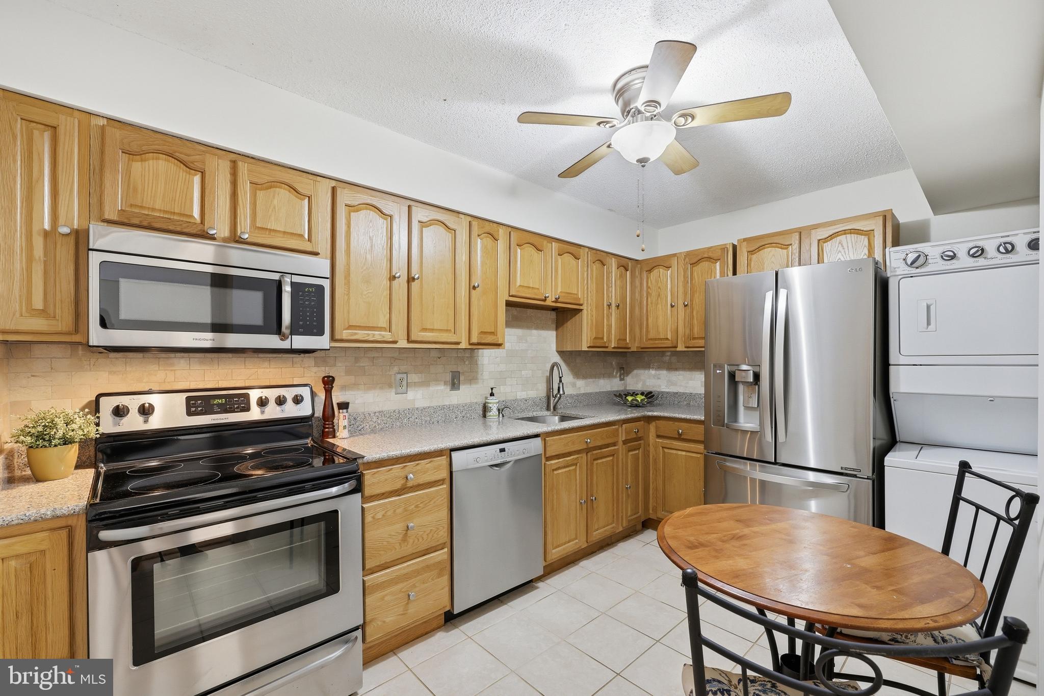 GREENS AT LEISURE WORLD - Residential
