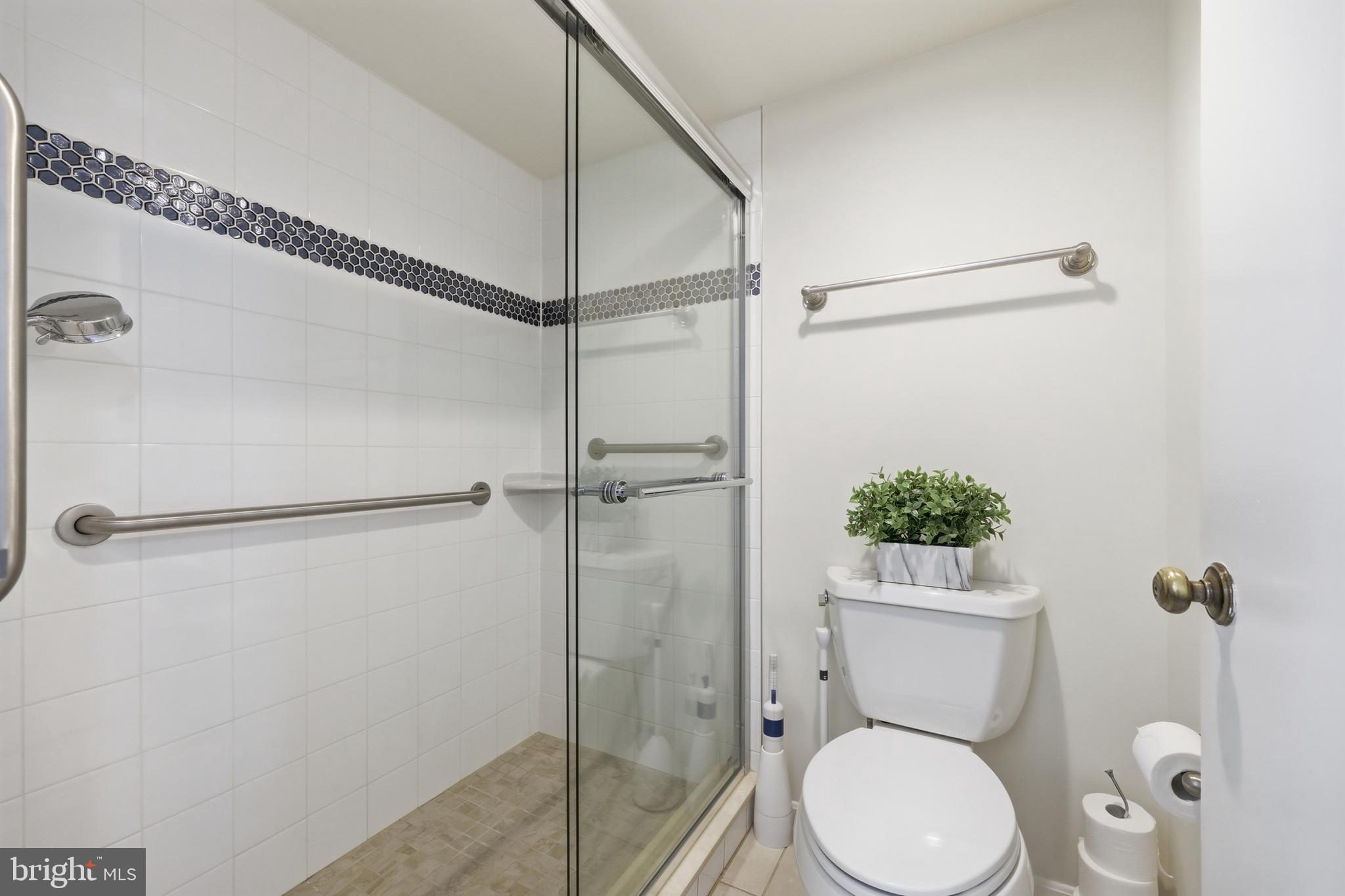 GREENS AT LEISURE WORLD - Residential