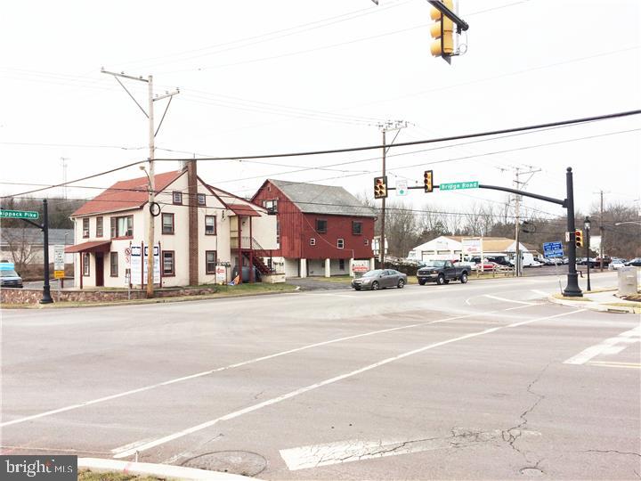 SKIPPACK - Commercial Sale