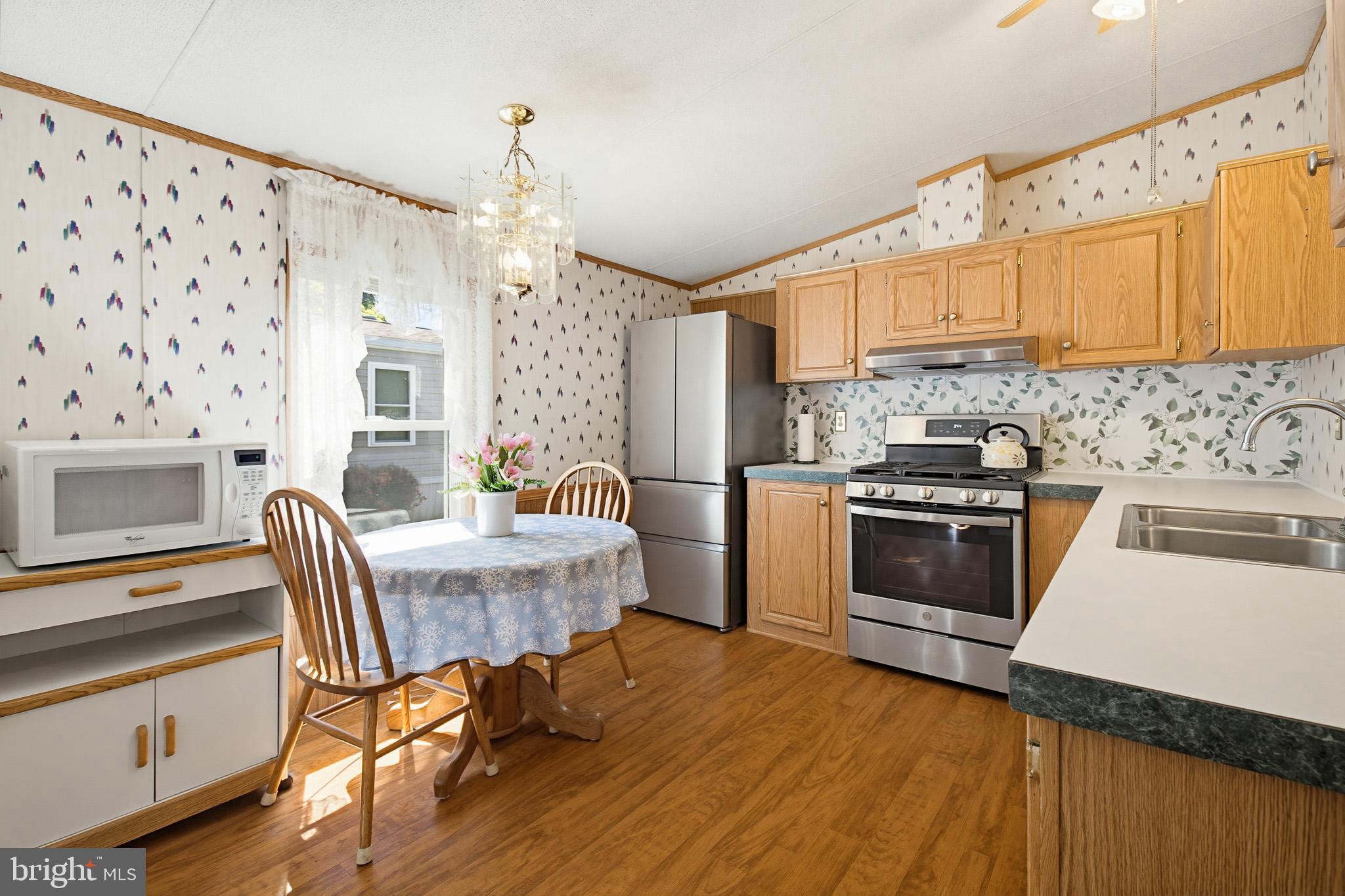 CINDY'S MOBILE HOME PARK - Residential