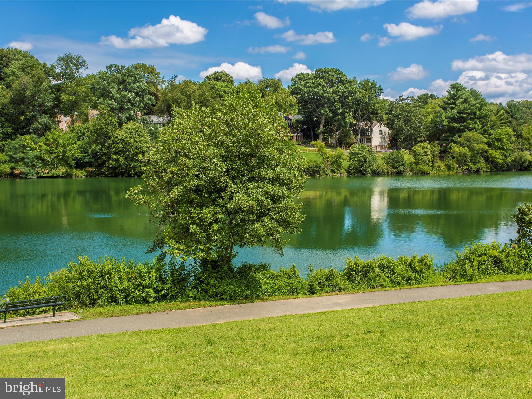 THOMAS CHOICE WEST - Residential