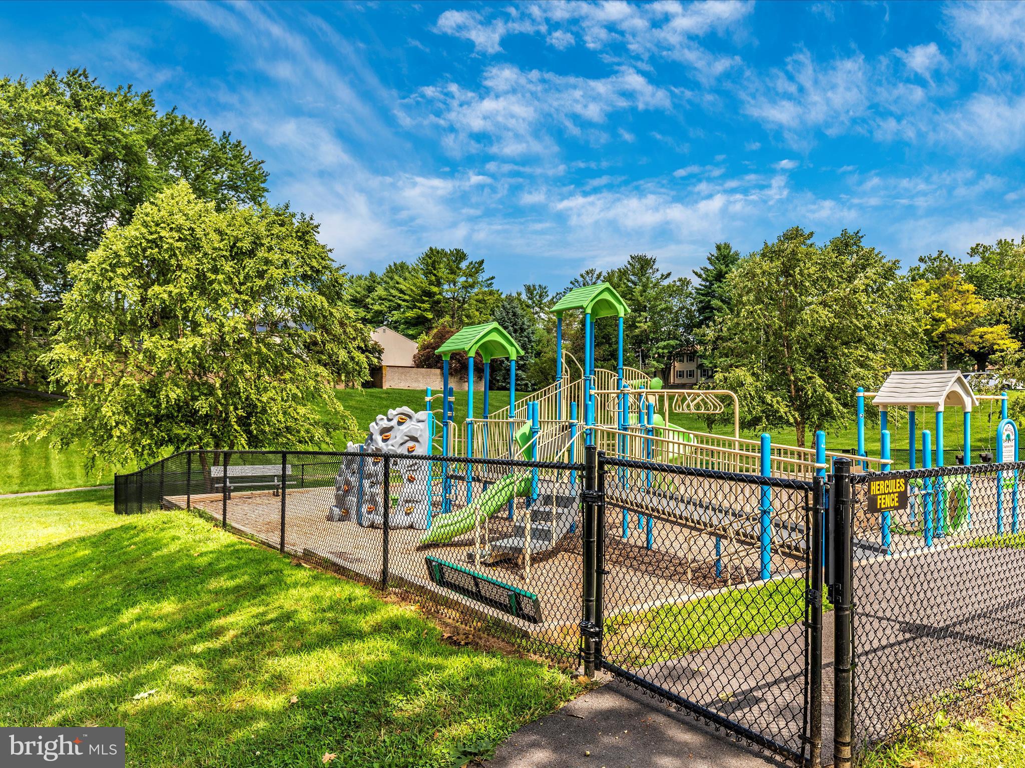 THOMAS CHOICE WEST - Residential
