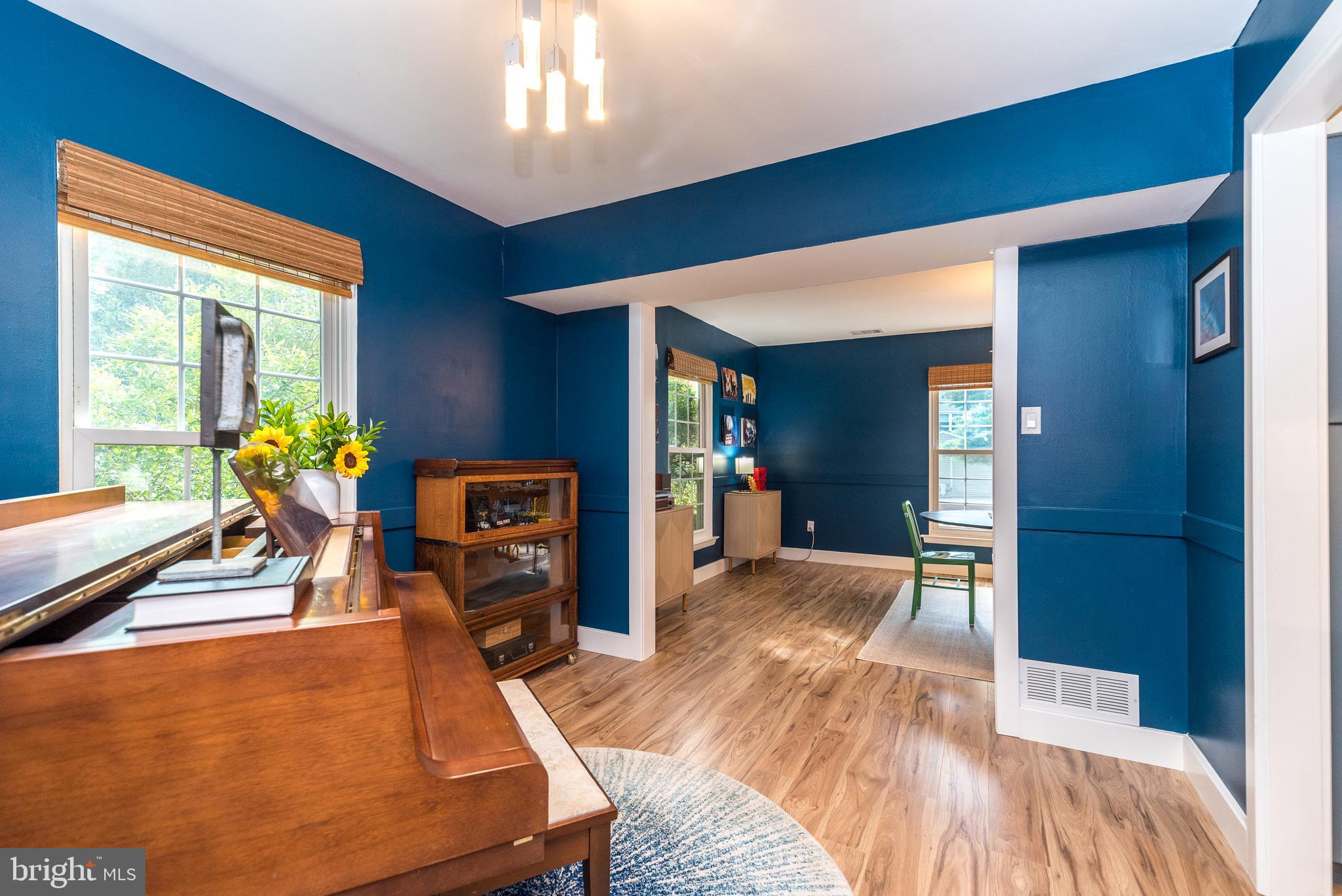 LEXINGTON LEAS - Residential