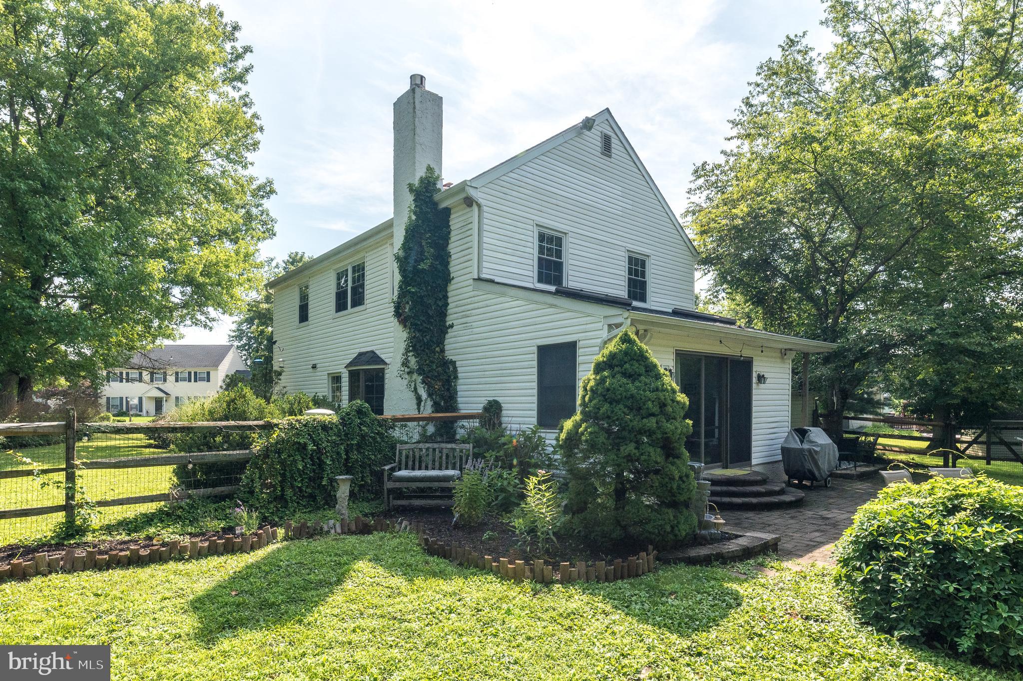 LEXINGTON LEAS - Residential
