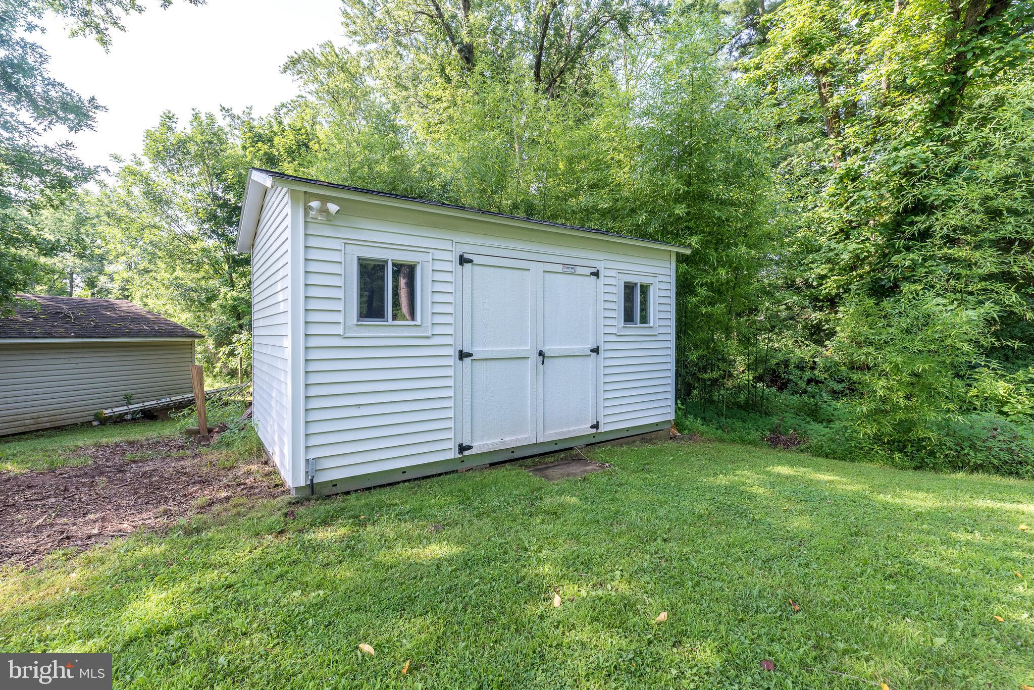 LEXINGTON LEAS - Residential