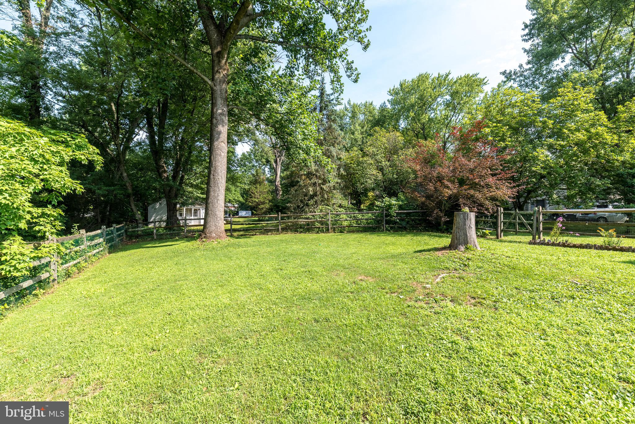 LEXINGTON LEAS - Residential
