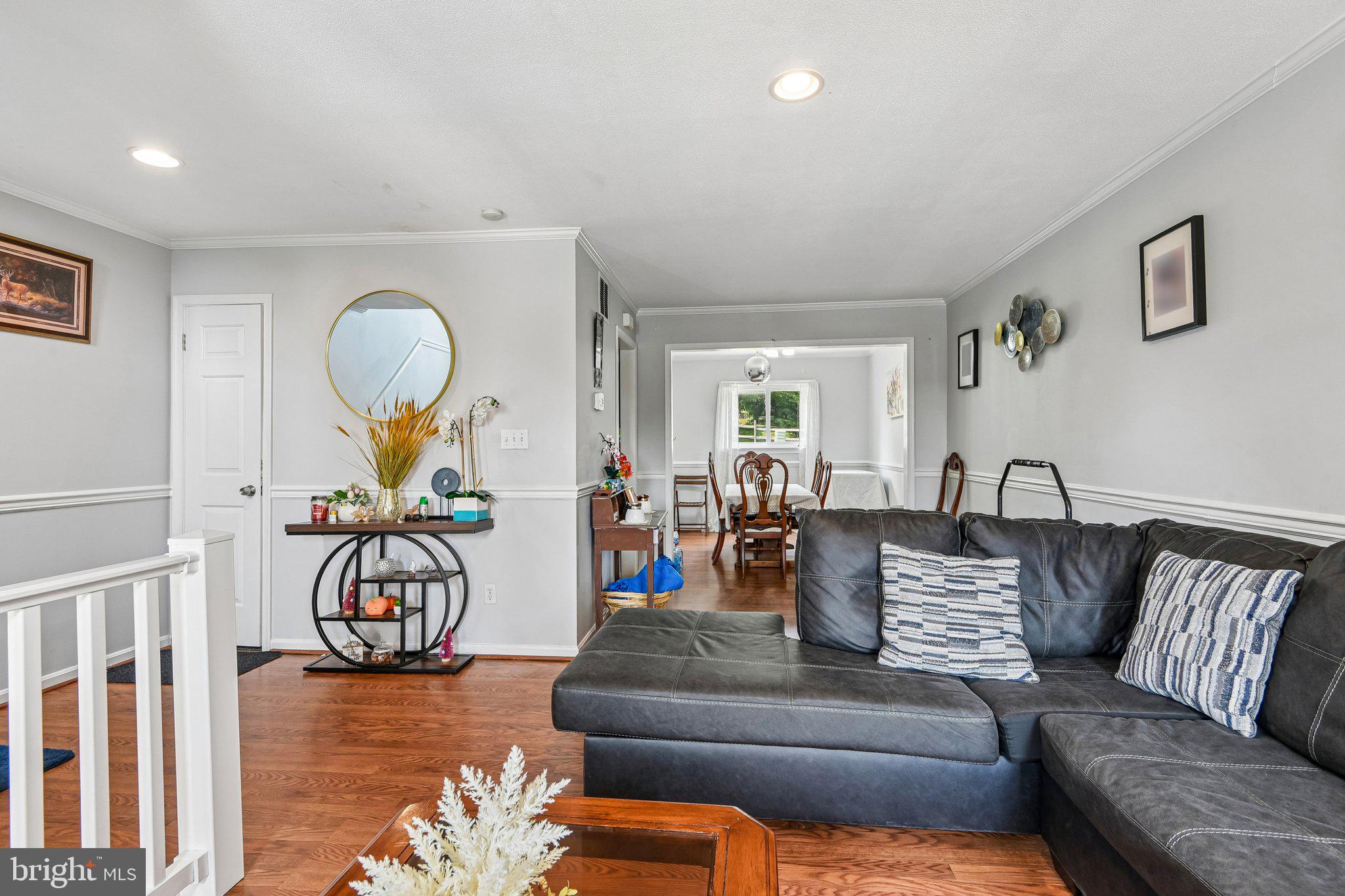 FRIENDLY ACRES - Residential