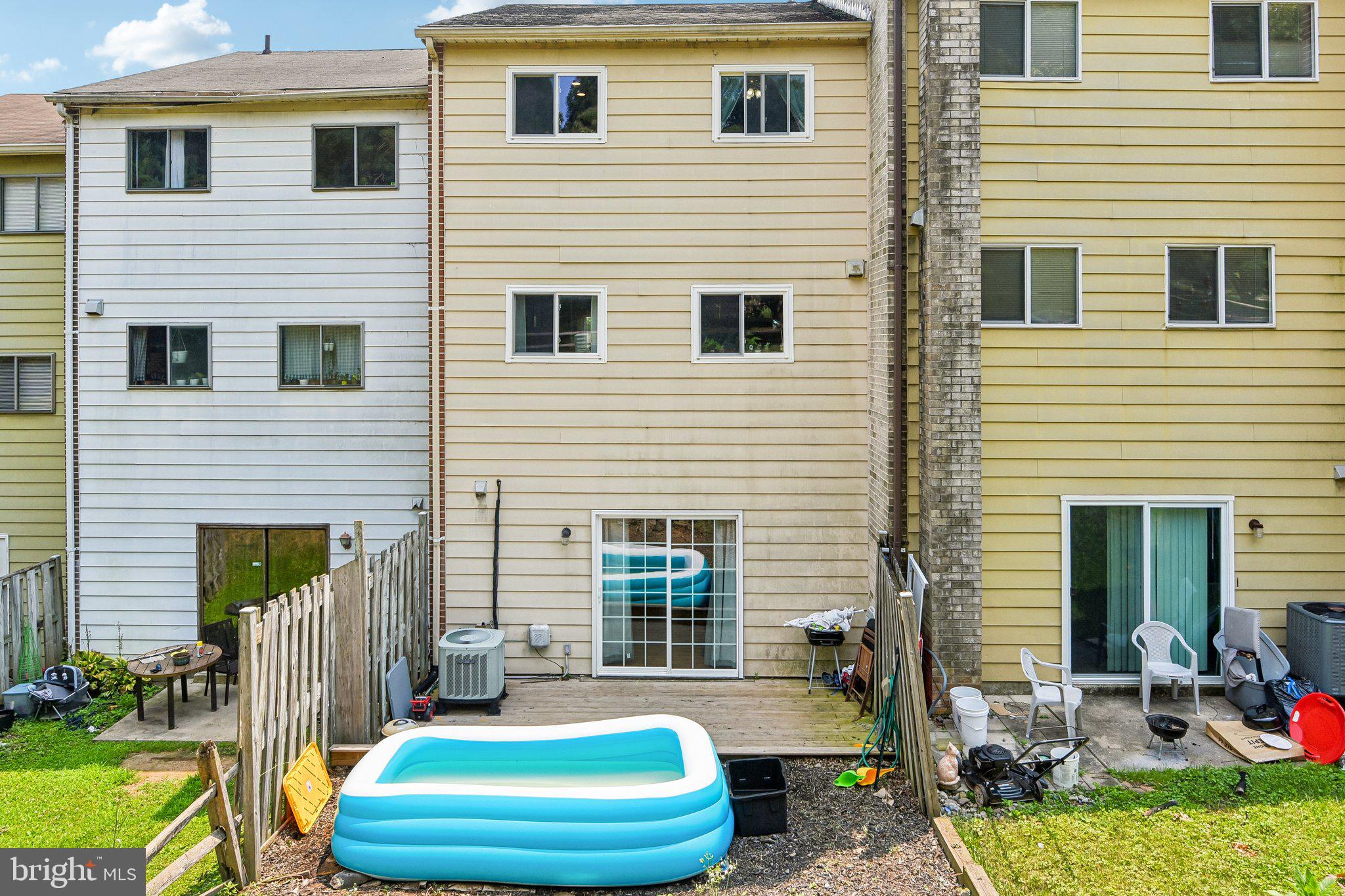 FRIENDLY ACRES - Residential