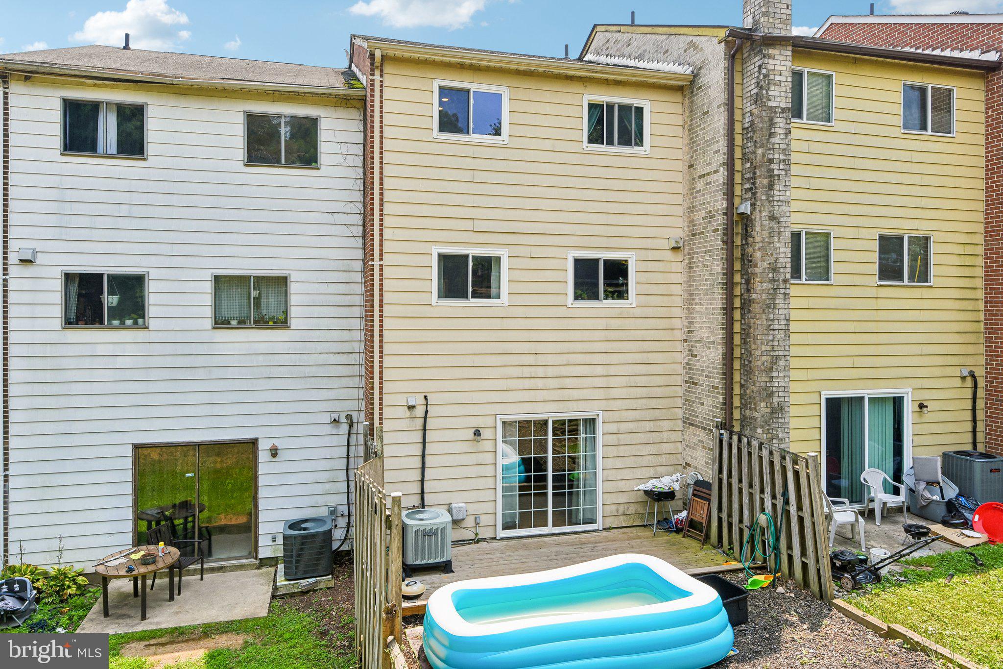 FRIENDLY ACRES - Residential