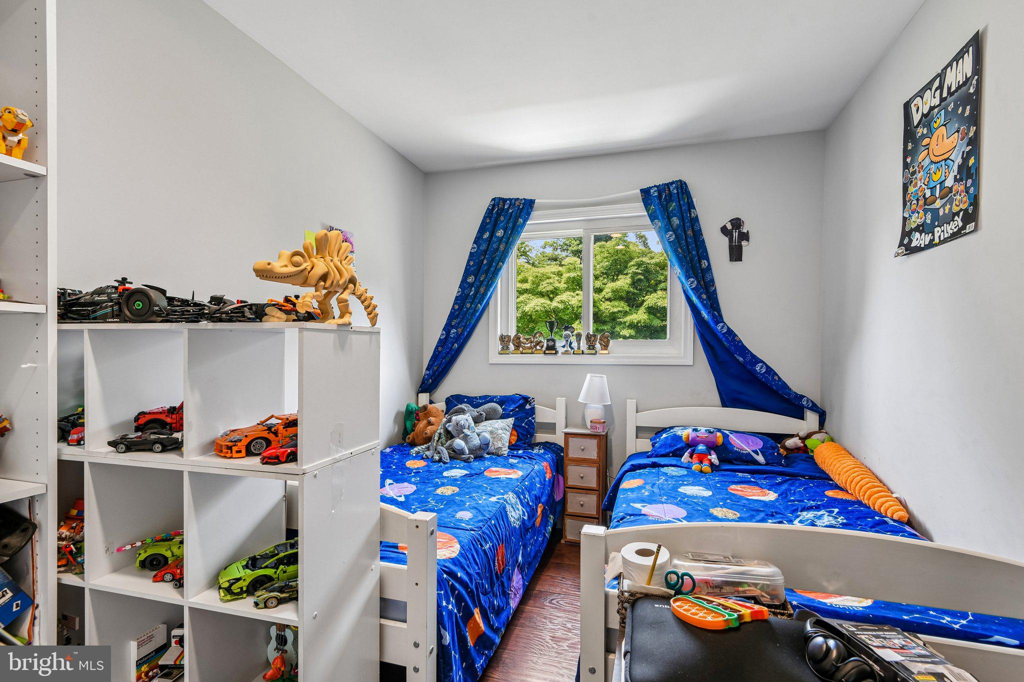 FRIENDLY ACRES - Residential