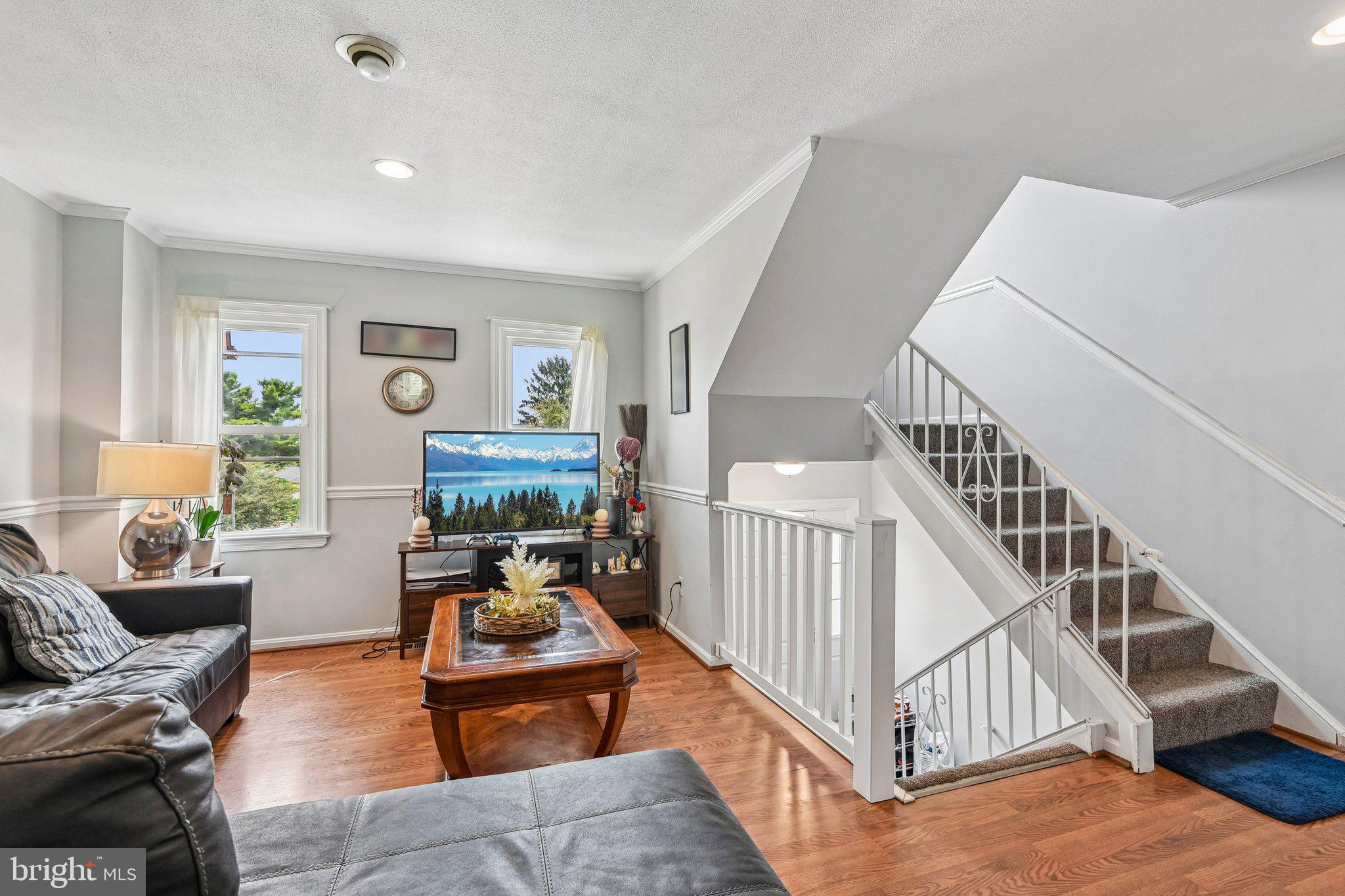 FRIENDLY ACRES - Residential