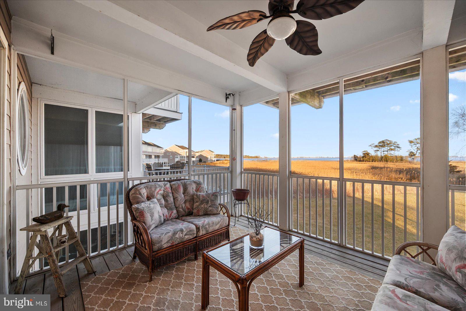 BAYVILLE SHORES - Residential