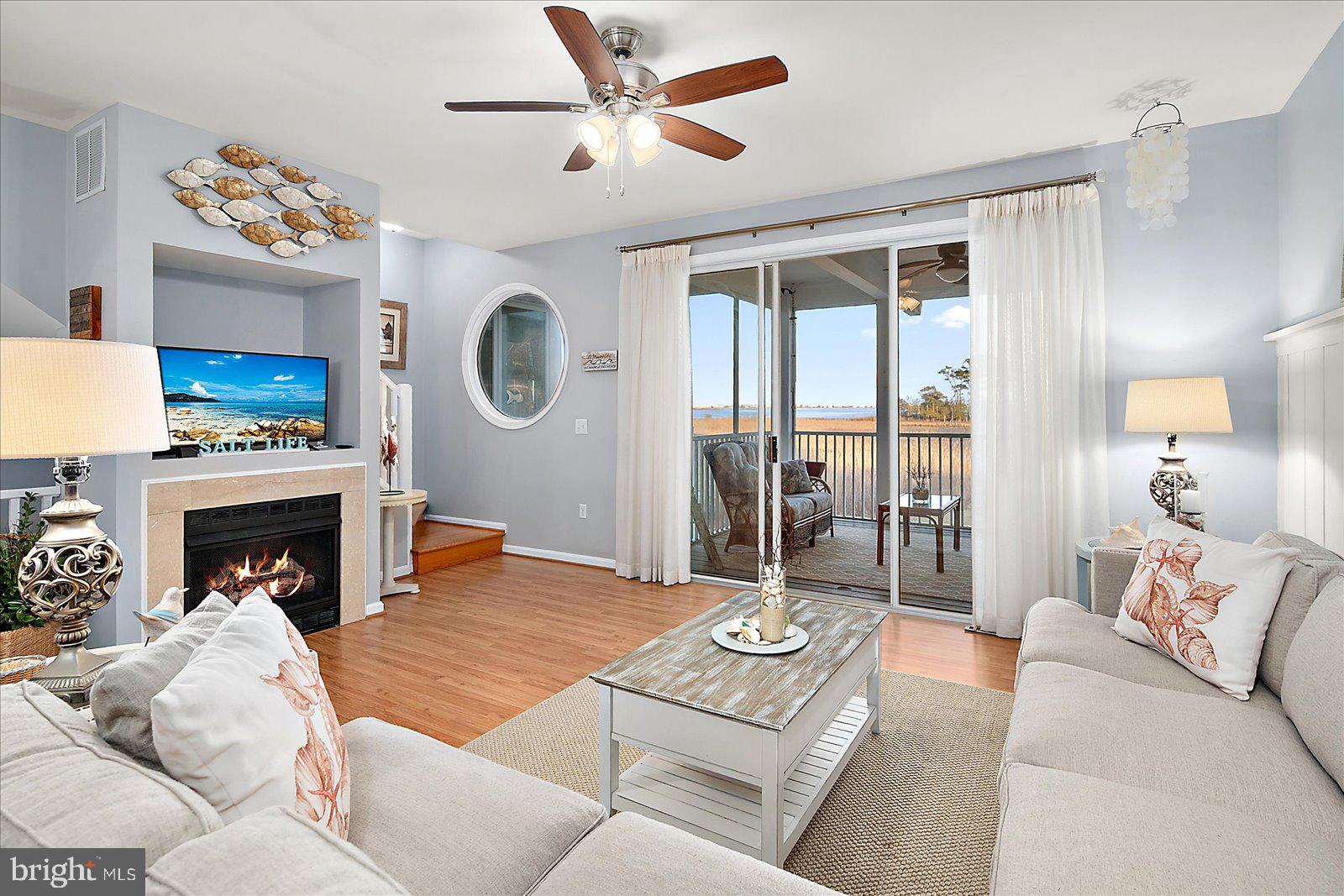 BAYVILLE SHORES - Residential
