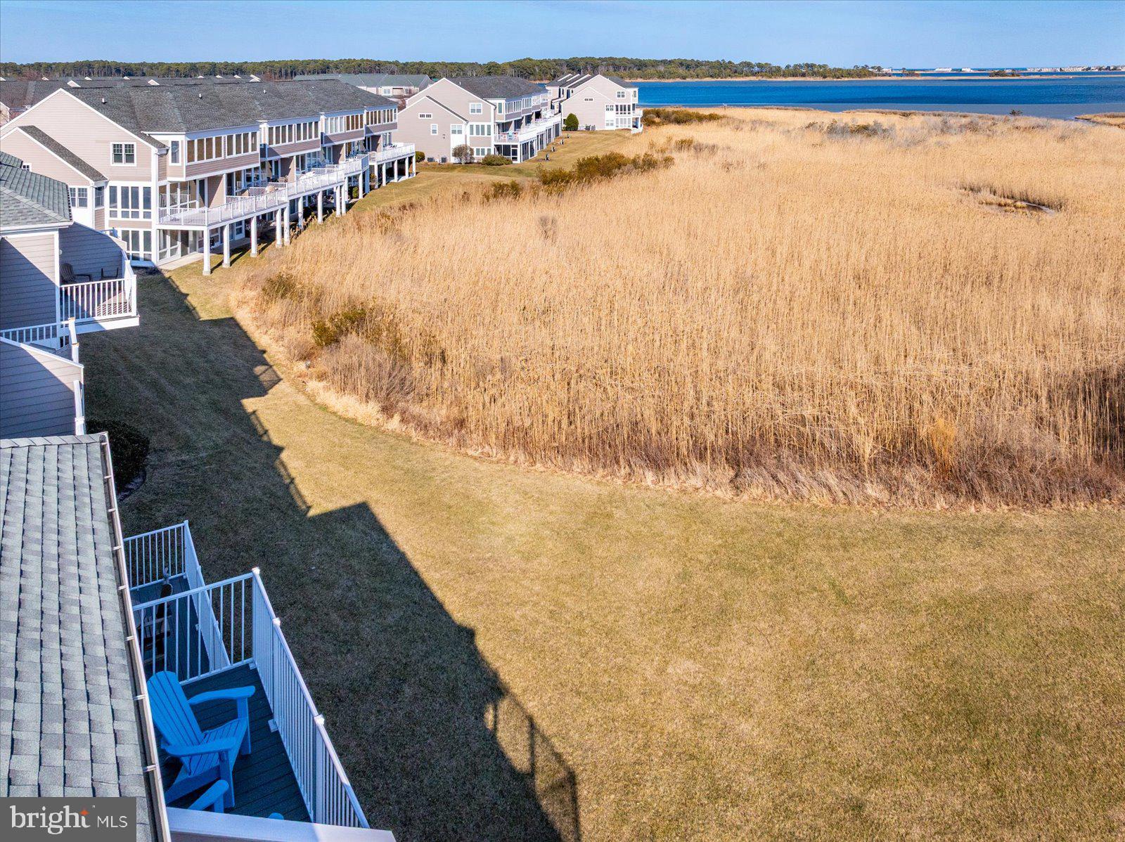 BAYVILLE SHORES - Residential