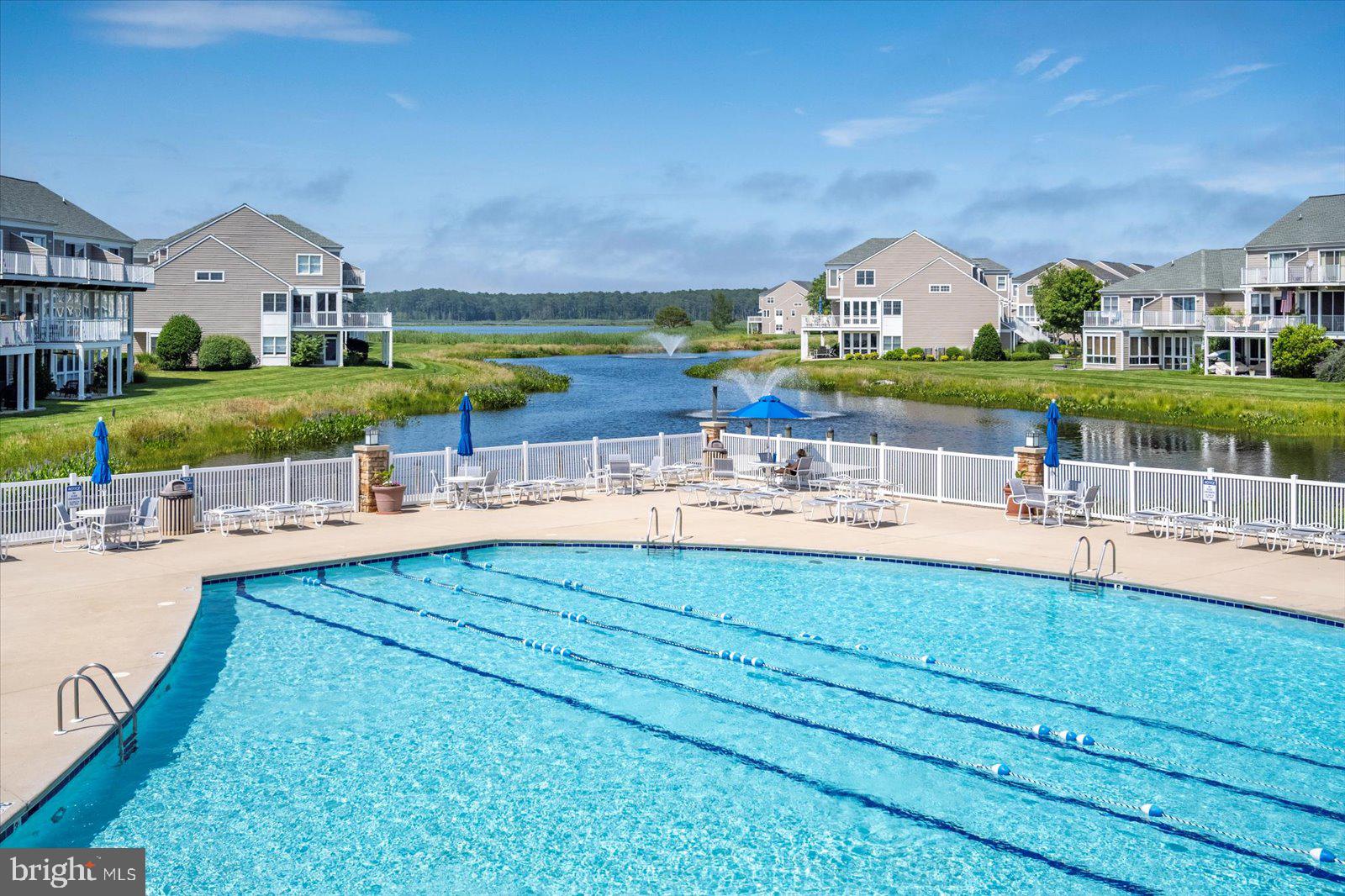 BAYVILLE SHORES - Residential