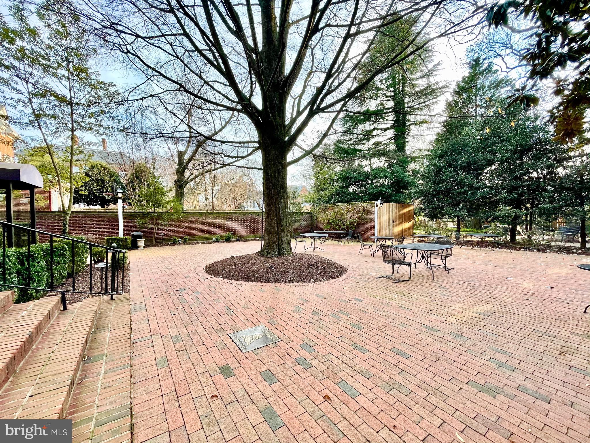 HISTORIC DISTRICT - Residential