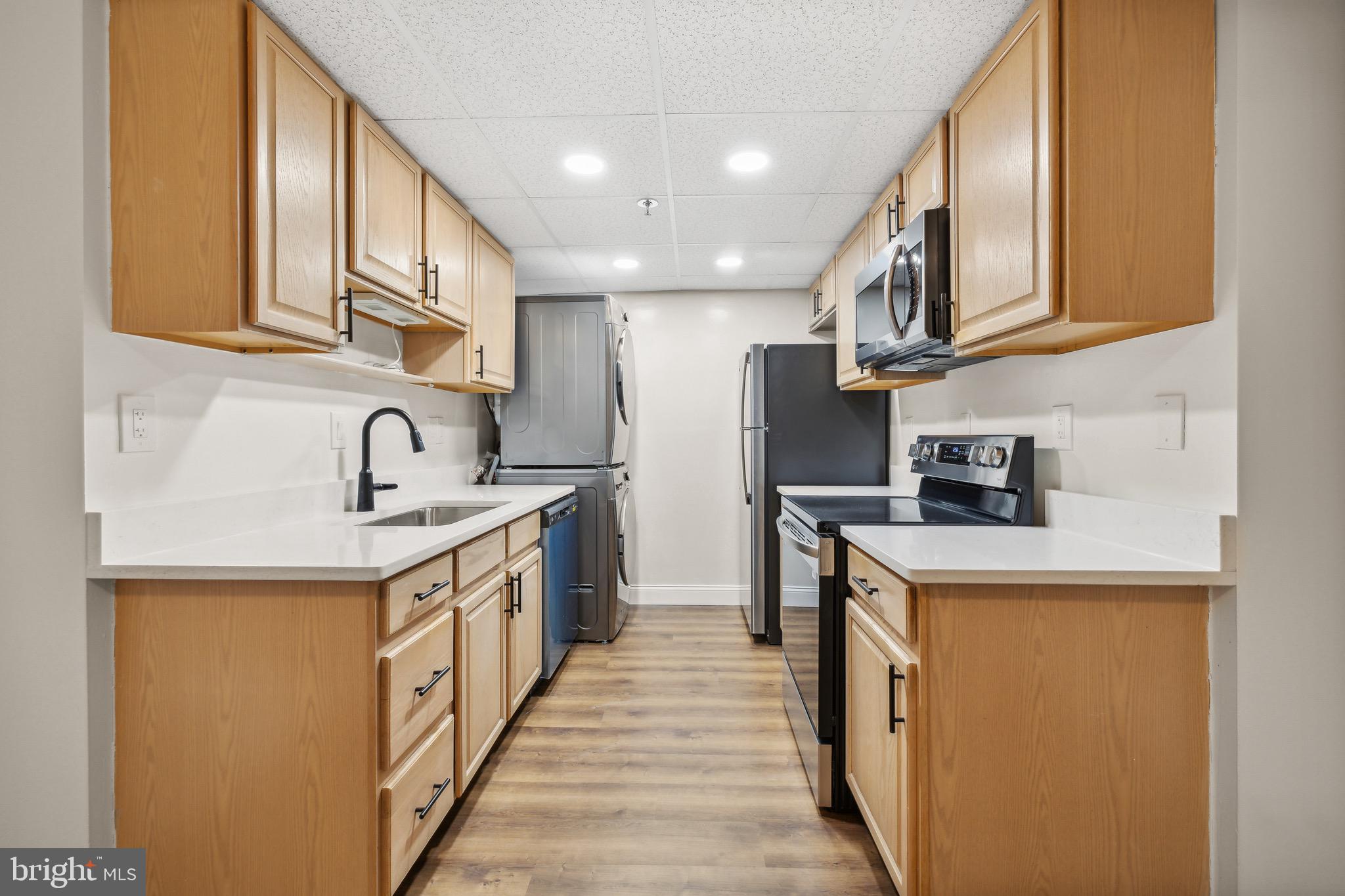 HIGHPOINTE - Residential