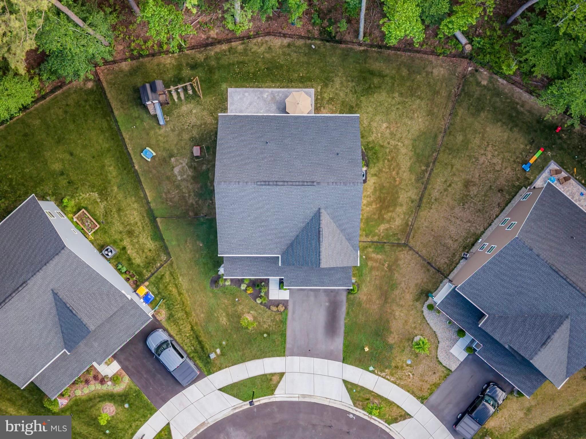 PERRY'S RETREAT - Residential