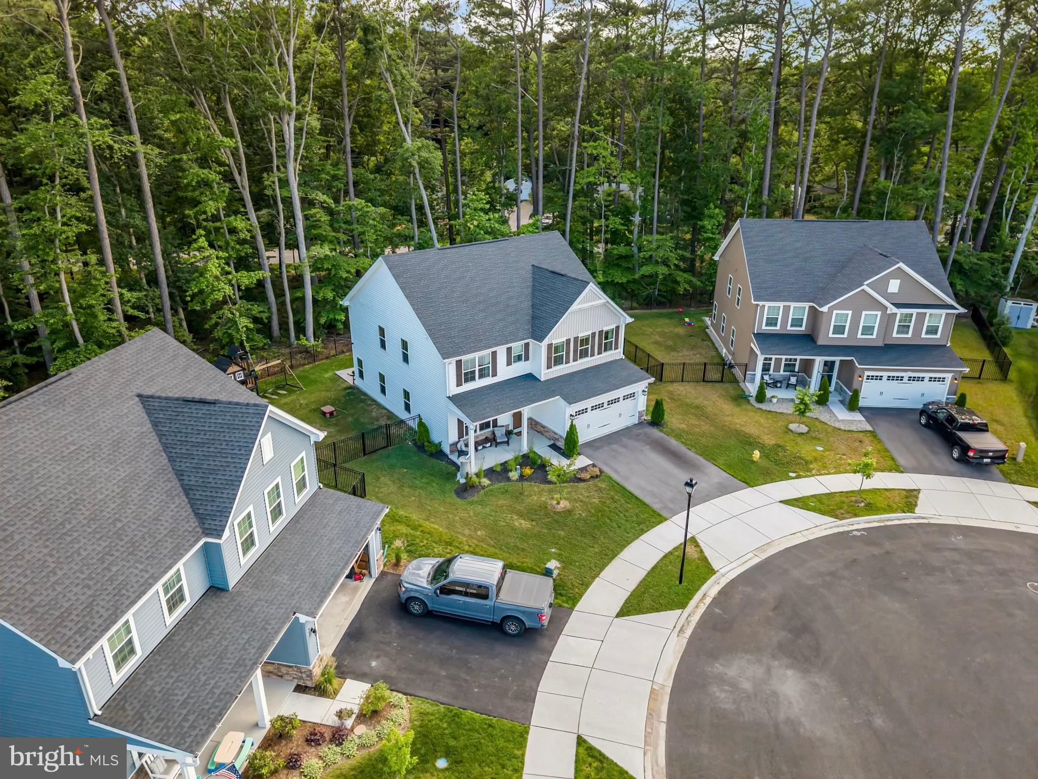 PERRY'S RETREAT - Residential