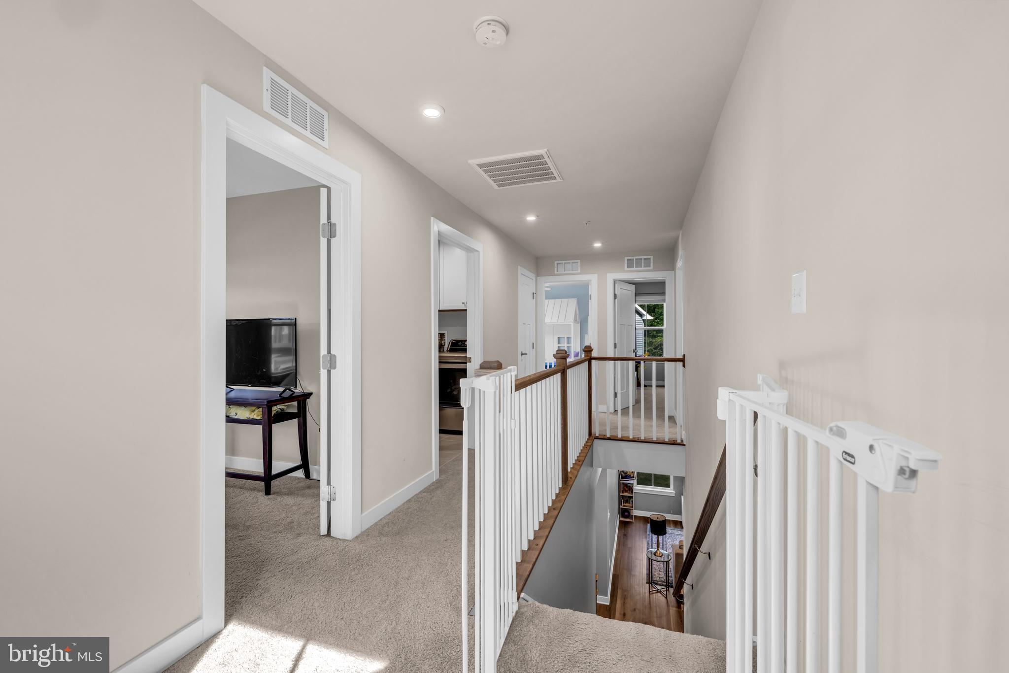 PERRY'S RETREAT - Residential