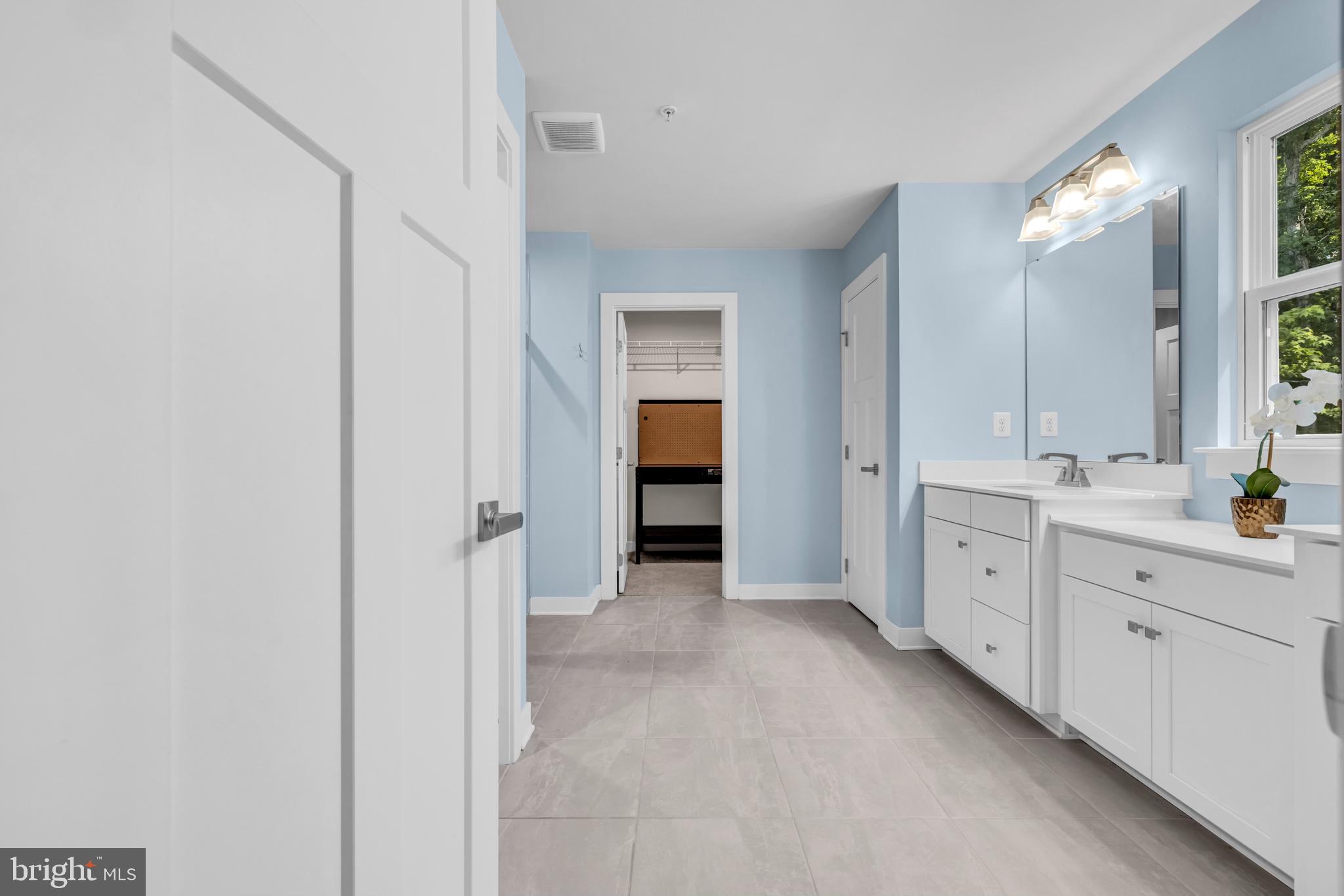 PERRY'S RETREAT - Residential