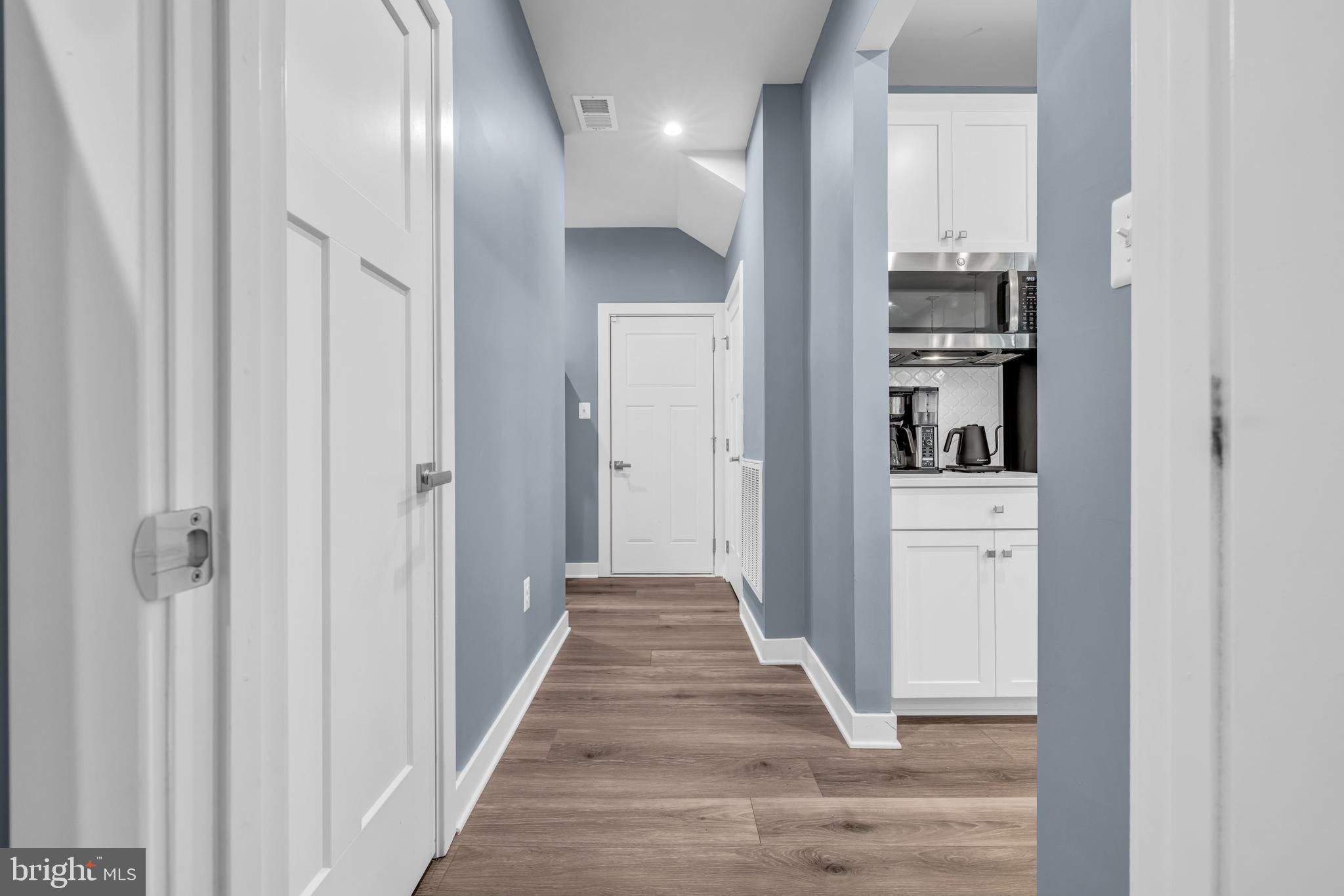 PERRY'S RETREAT - Residential